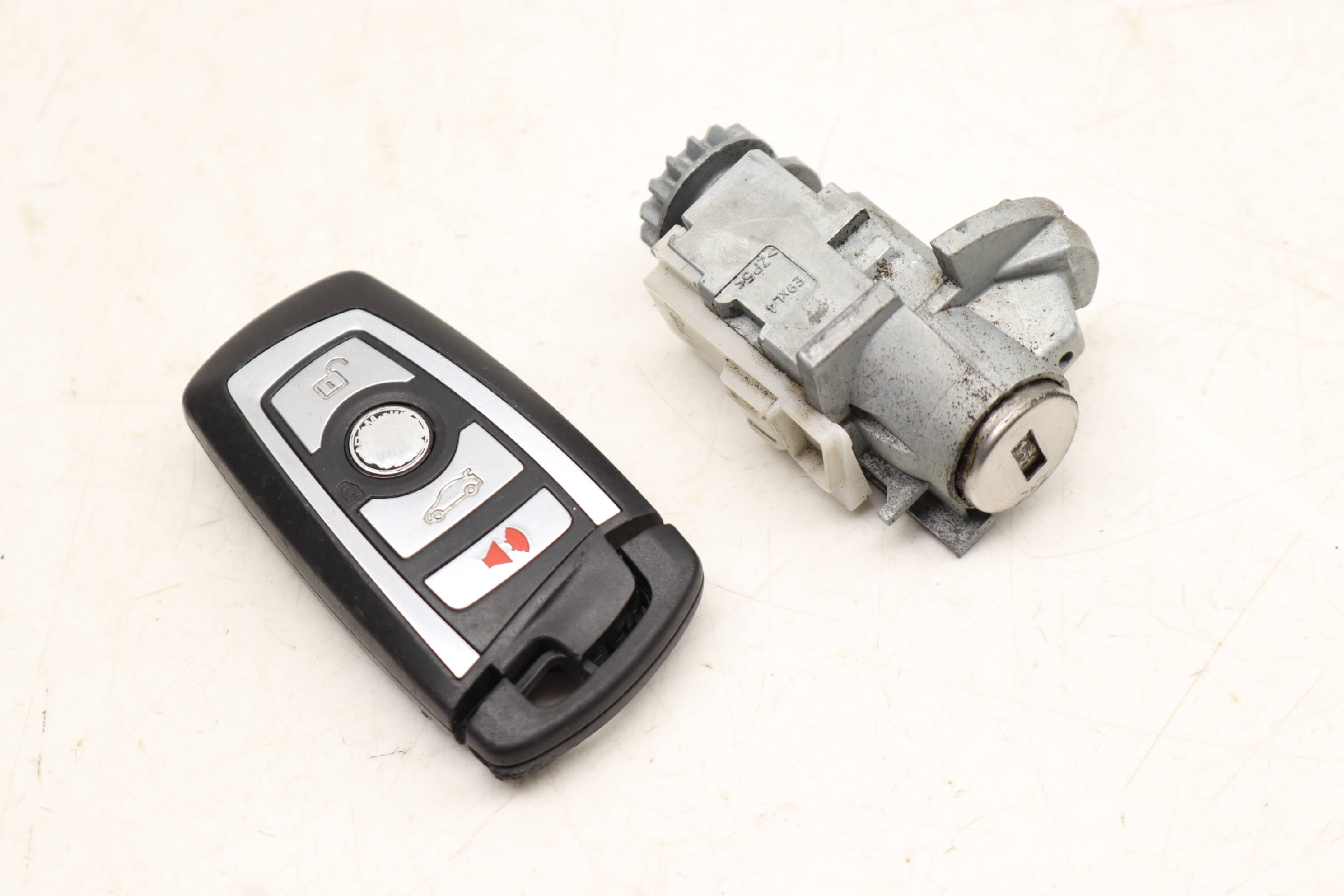 Lock&#x20;Switch&#x20;&#x2F;&#x20;Cylinder&#x20;W&#x2F;&#x20;Key&#x20;51217310729