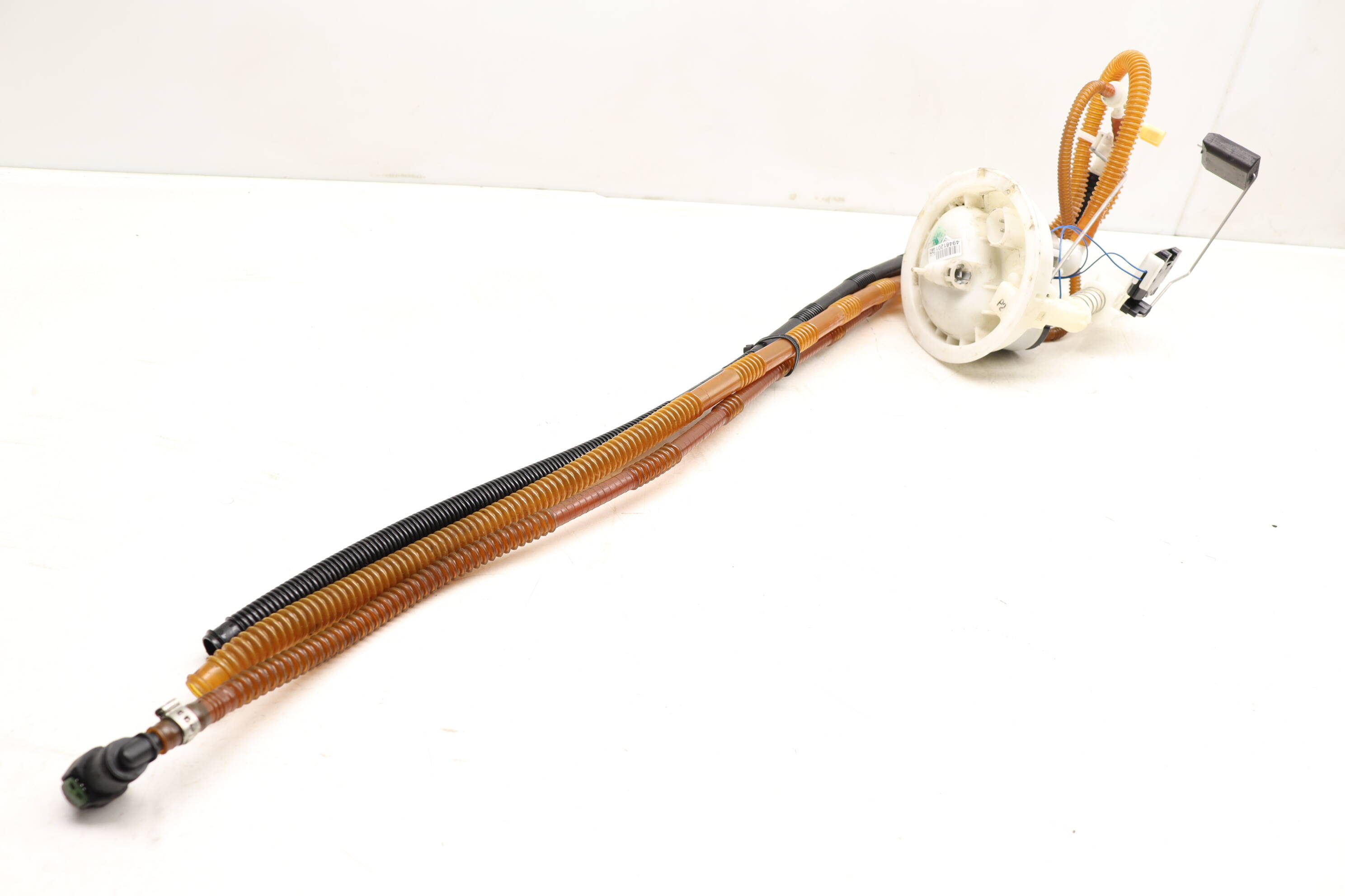 BMW Fuel Filter / Pressure Regulator 16117313787 