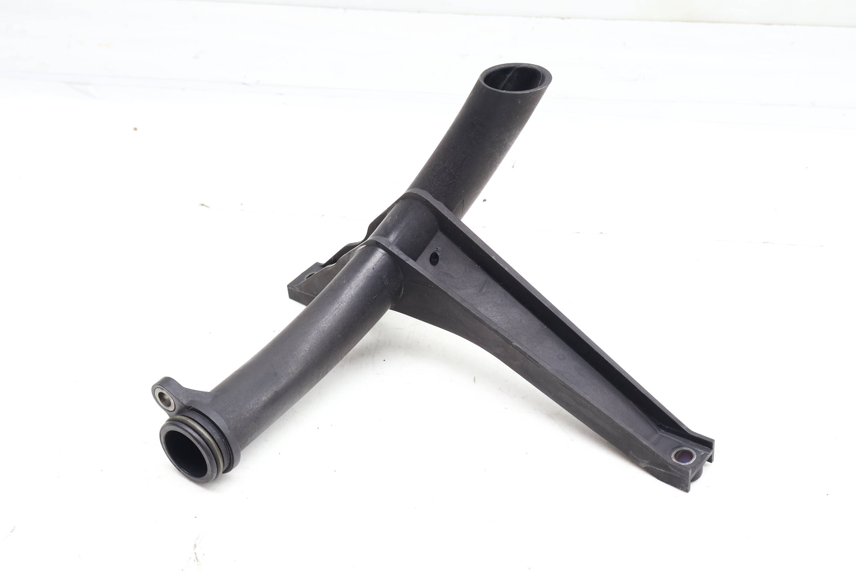 Engine Oil Pump Pickup Pipe / Tube 6421800751