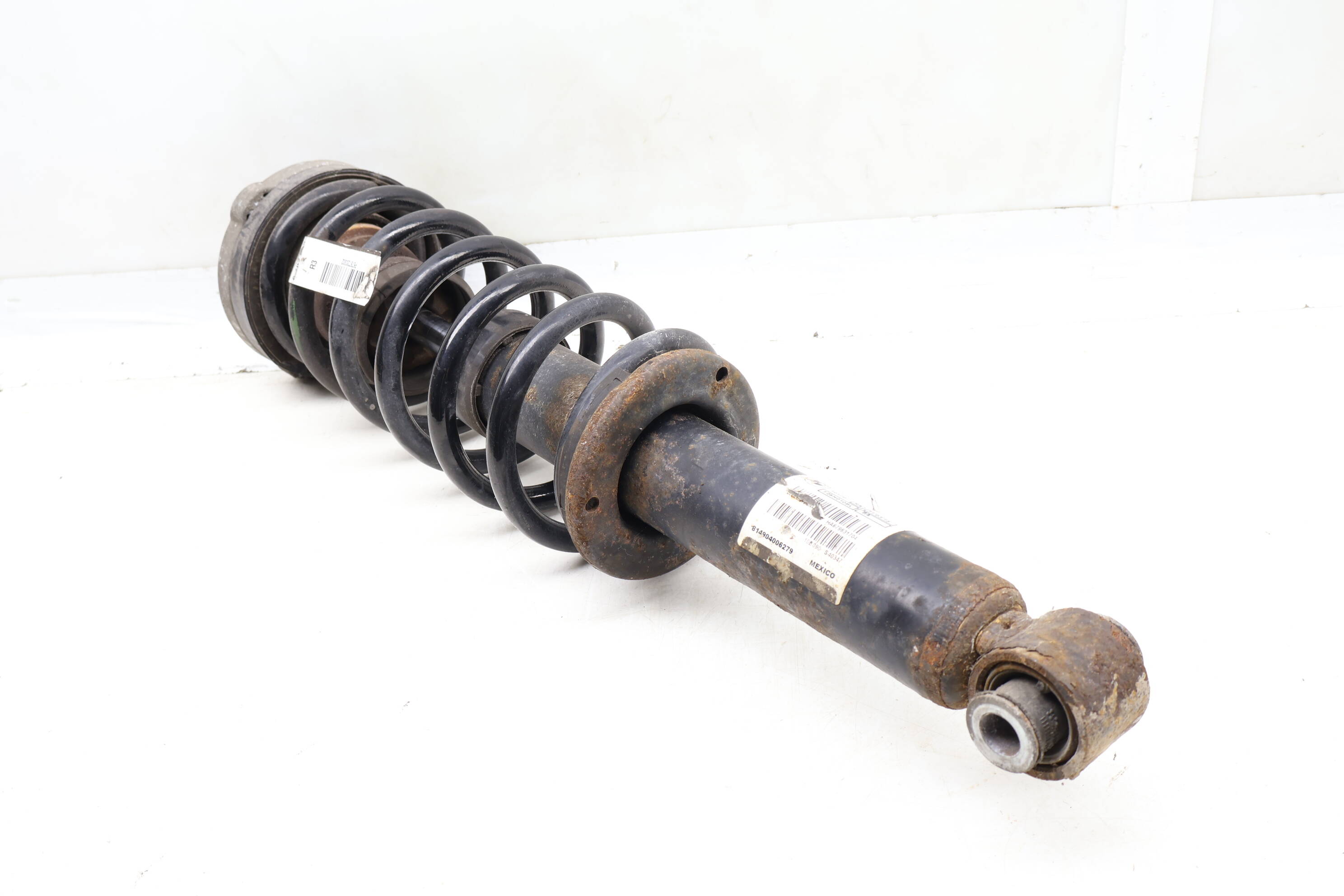 Strut Shock / Spring Assembly 33526796317