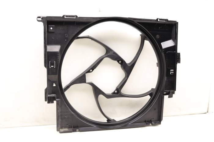 Radiator Electric Cooling Fan Housing / Cowl 17428621191 main product photo