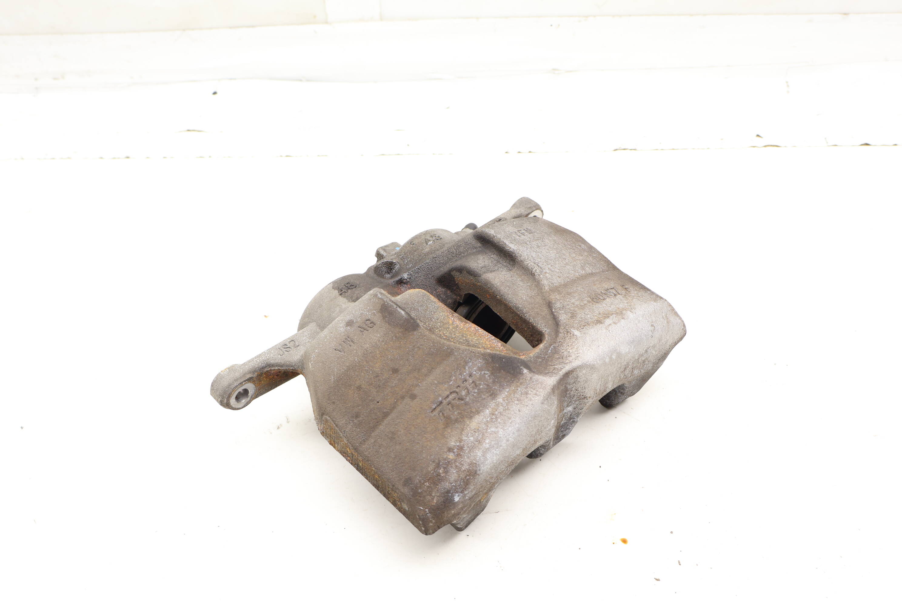 Brake Caliper 3QF615123A