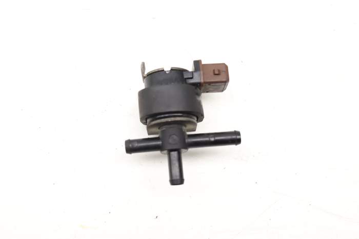 N75 Turbo Boost Solenoid Valve 078906283B main product photo