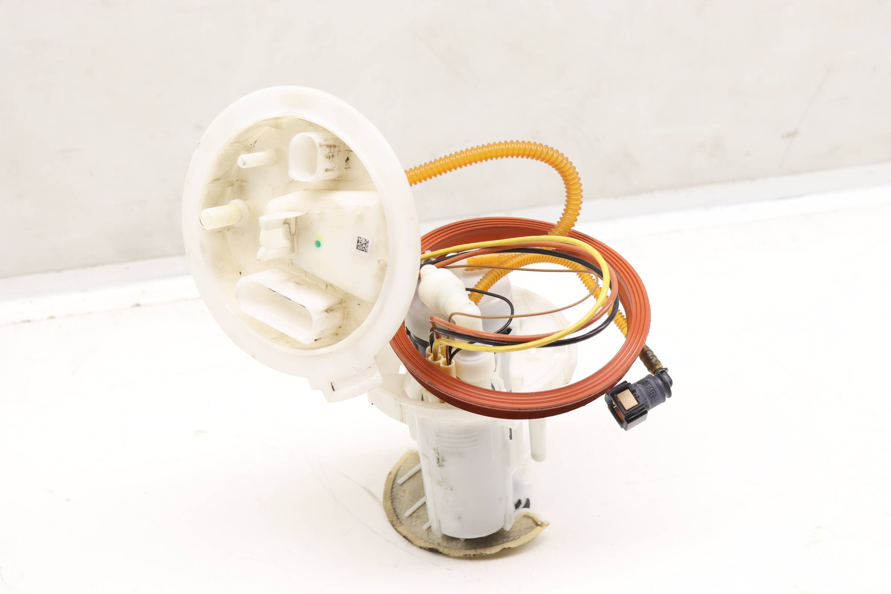 In-Tank Fuel Pump Assembly 4M0919087F