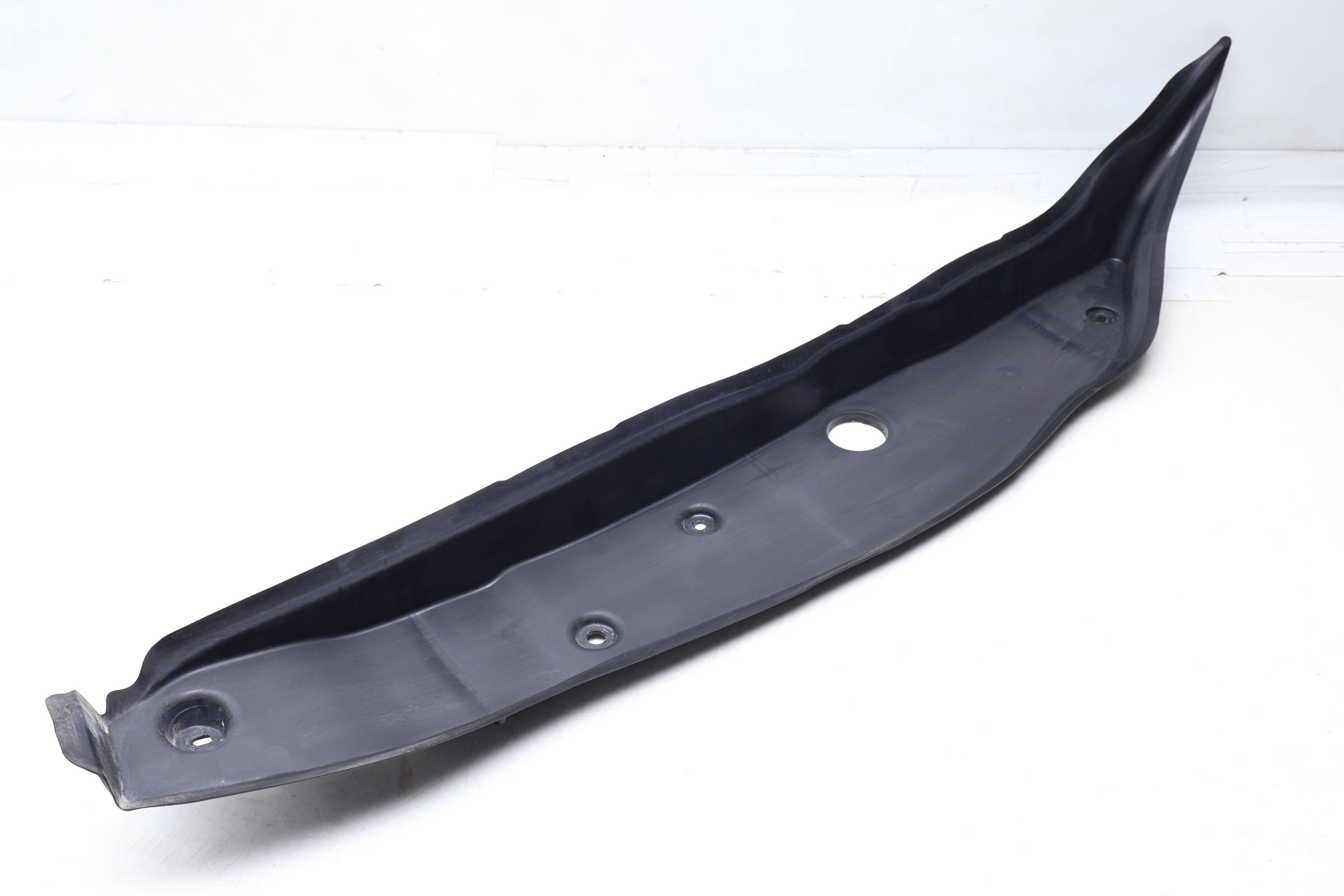 Fender Filler Panel / Cover 2538890125