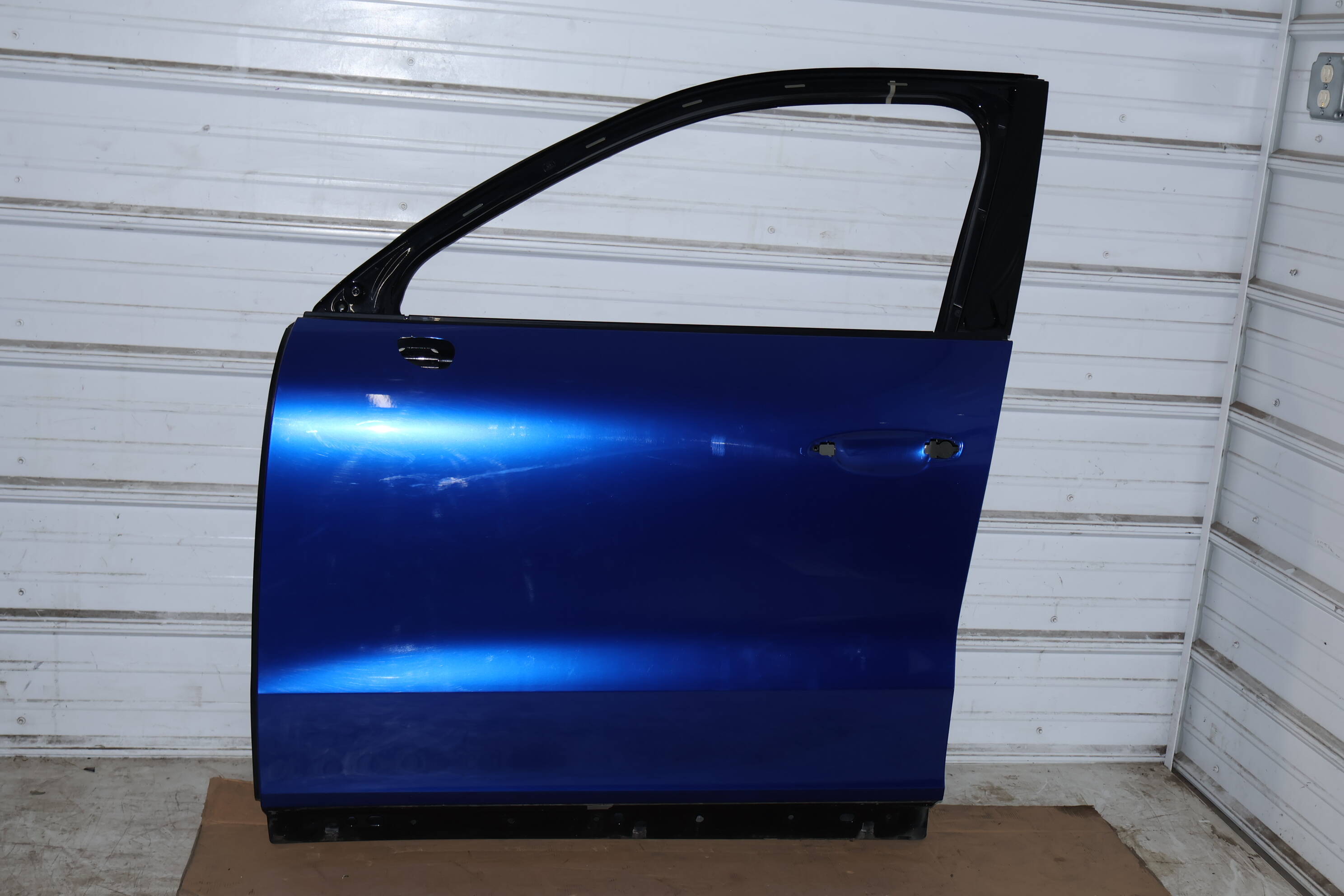 Door Shell / Skin / Frame 95883105100