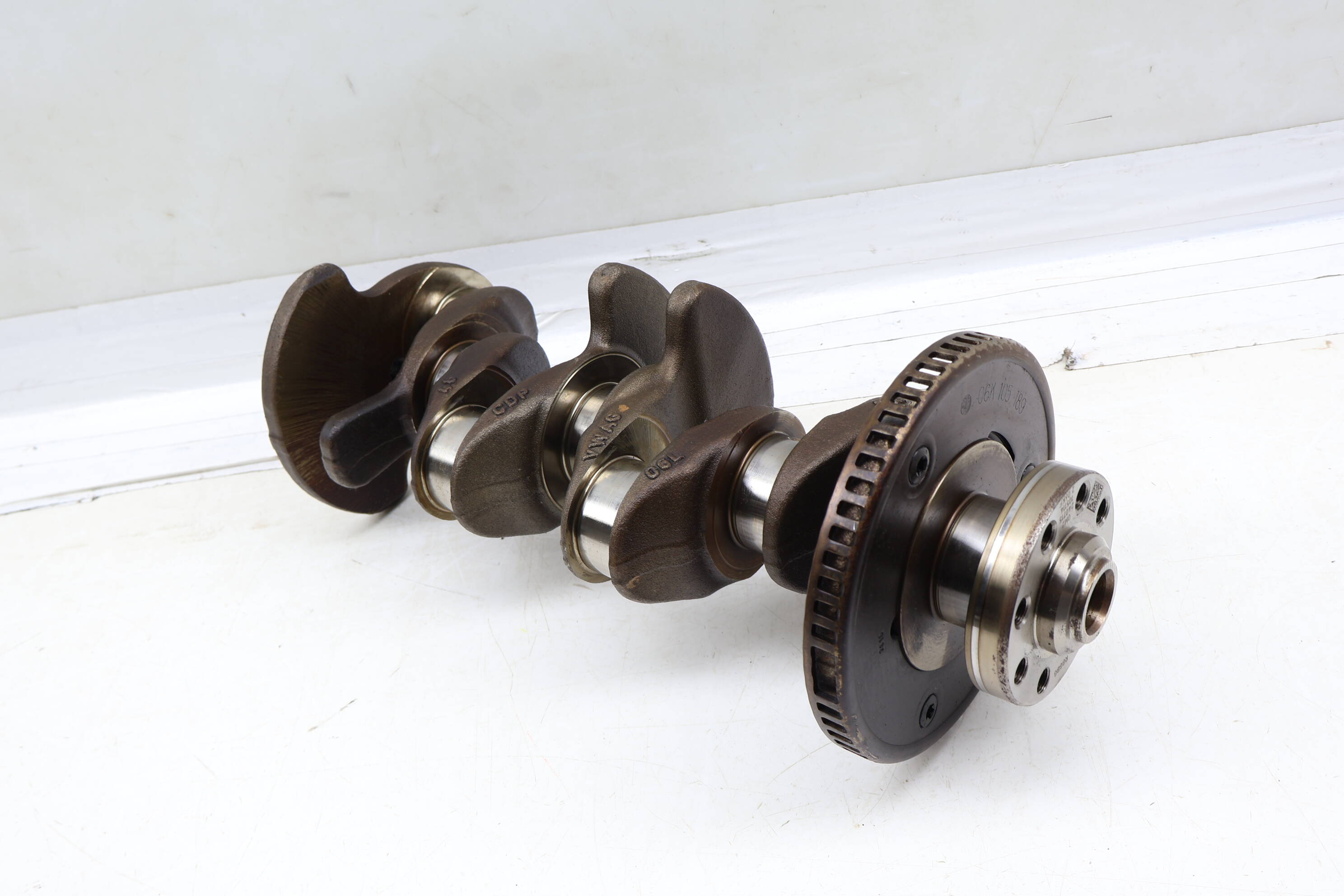 Crankshaft 06K105101F