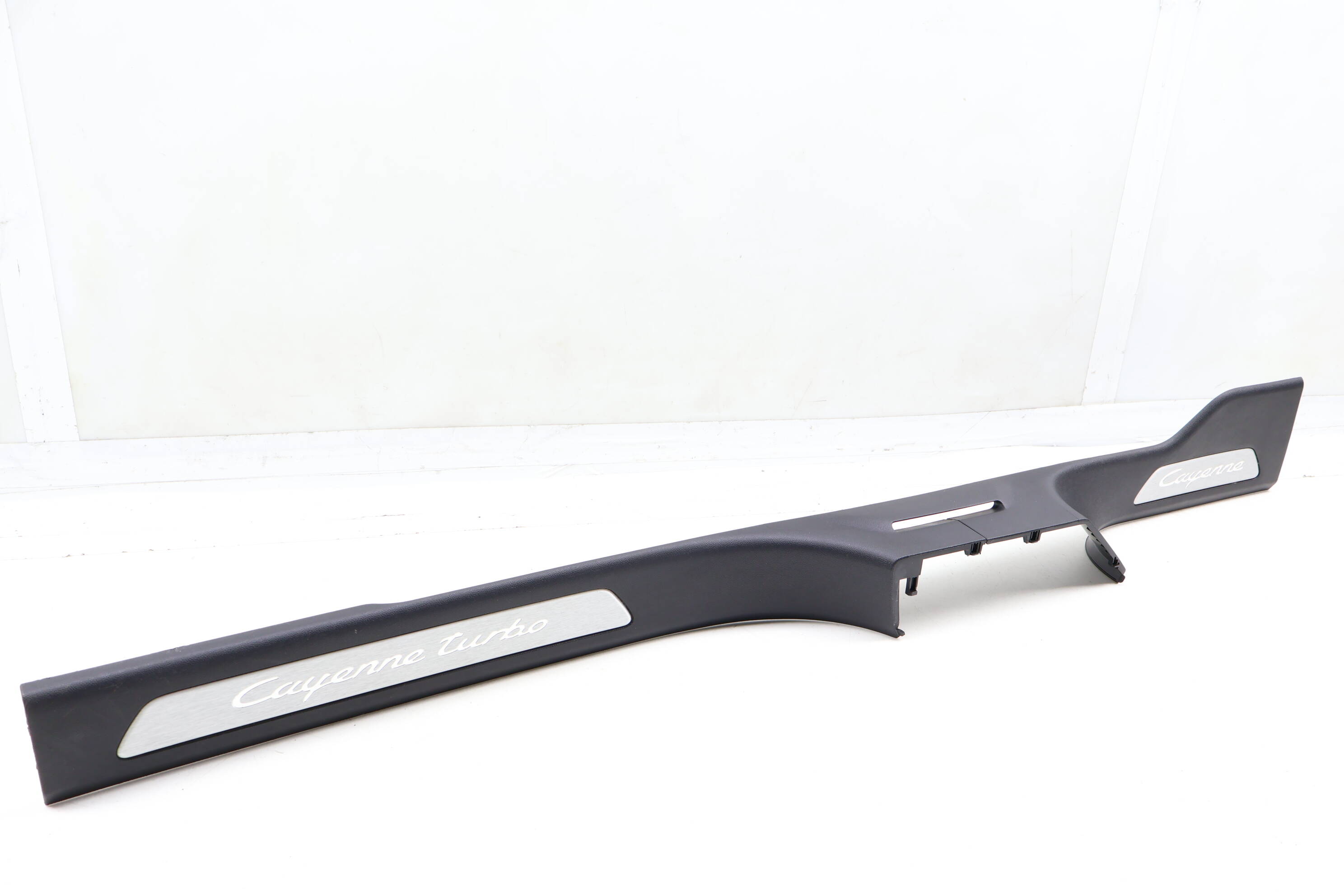 Door Sill / Scuff Panel Plate (Cayenne Turbo) 760853845A PAB85384500
