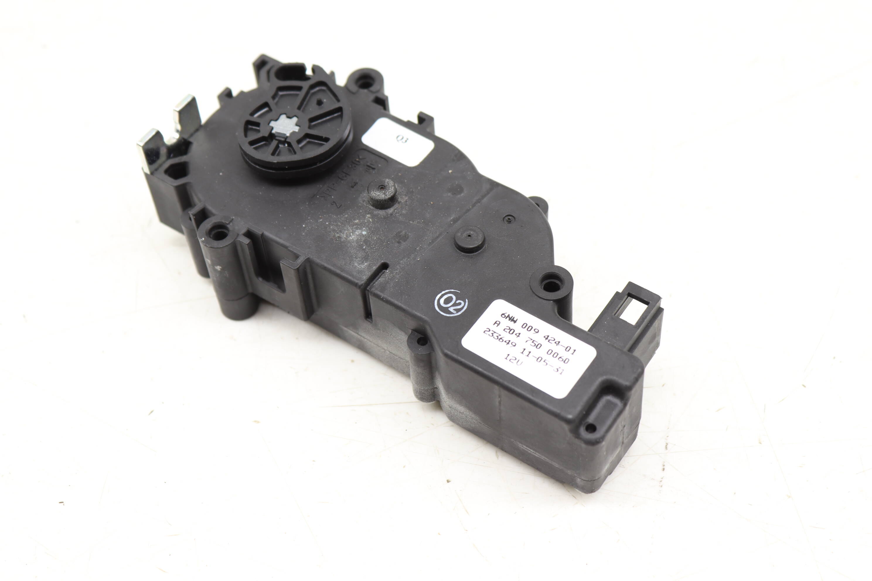 Mercedes-Benz Trunk / Hatch Drive Unit Motor 2047500060