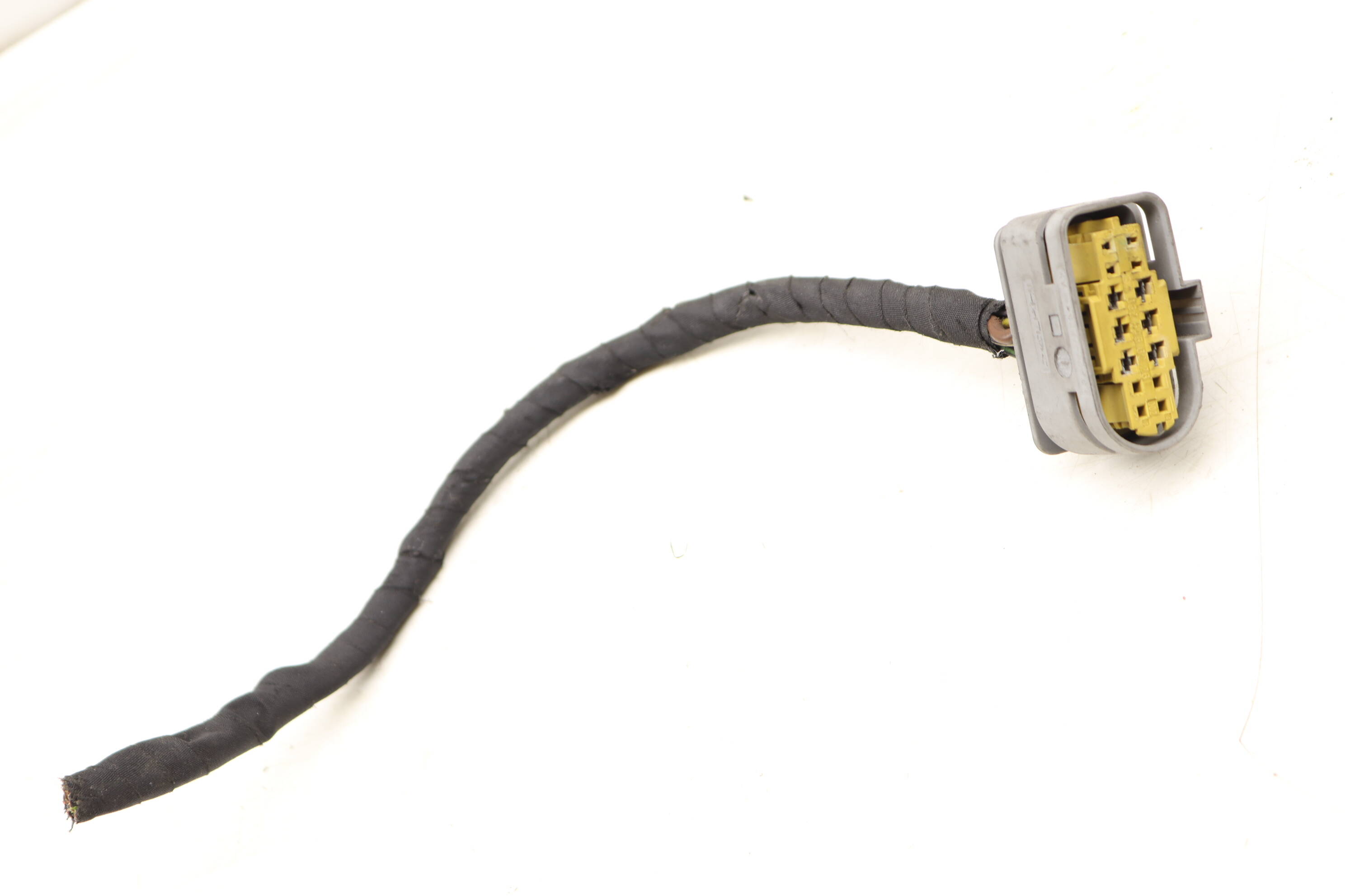 【代引可】 Mercedes-Benz Headlight Wiring Connector / Pigtail (14-Pin) 化粧水・ローション・トナー