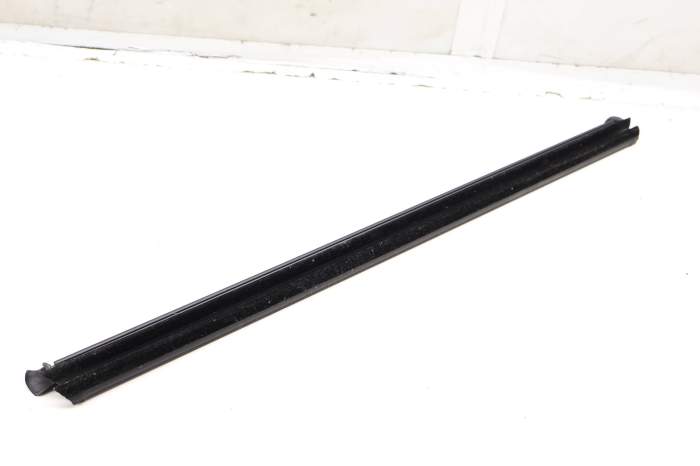 Inner Door / Window Slot Seal 17A839480A main product photo