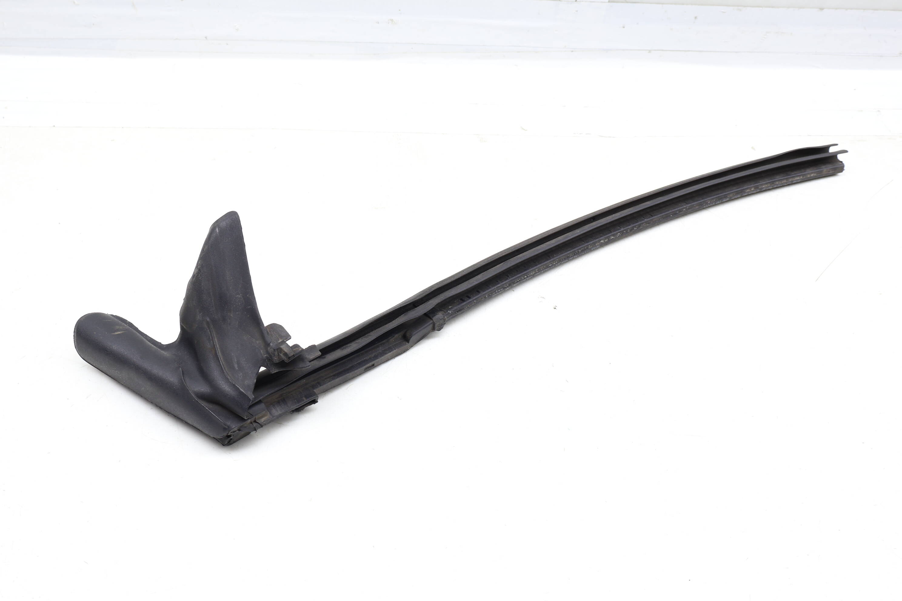 Inner Door / Window Slot Seal 8F0839480E