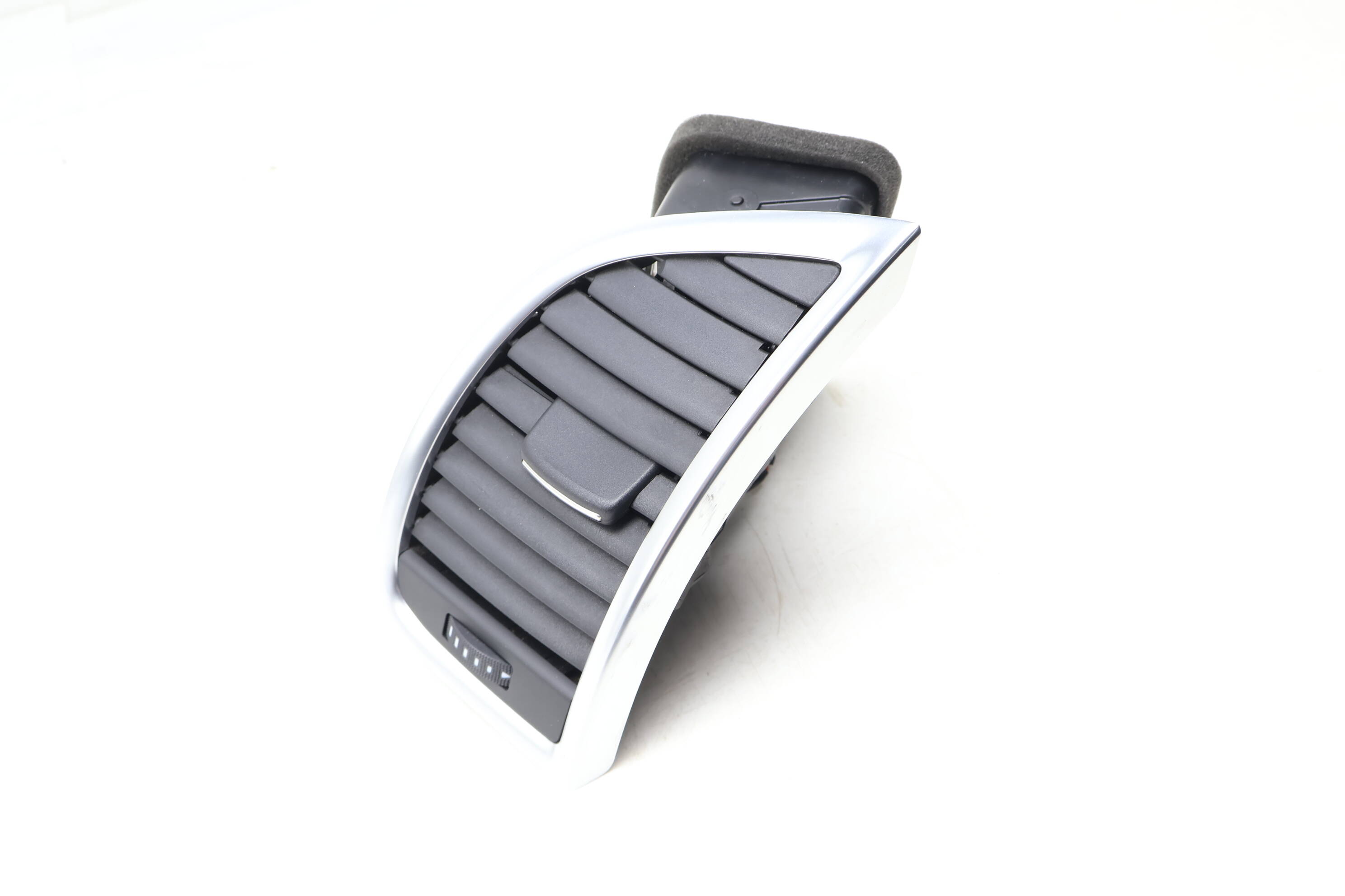 Dash Air Vent 4L0820902T