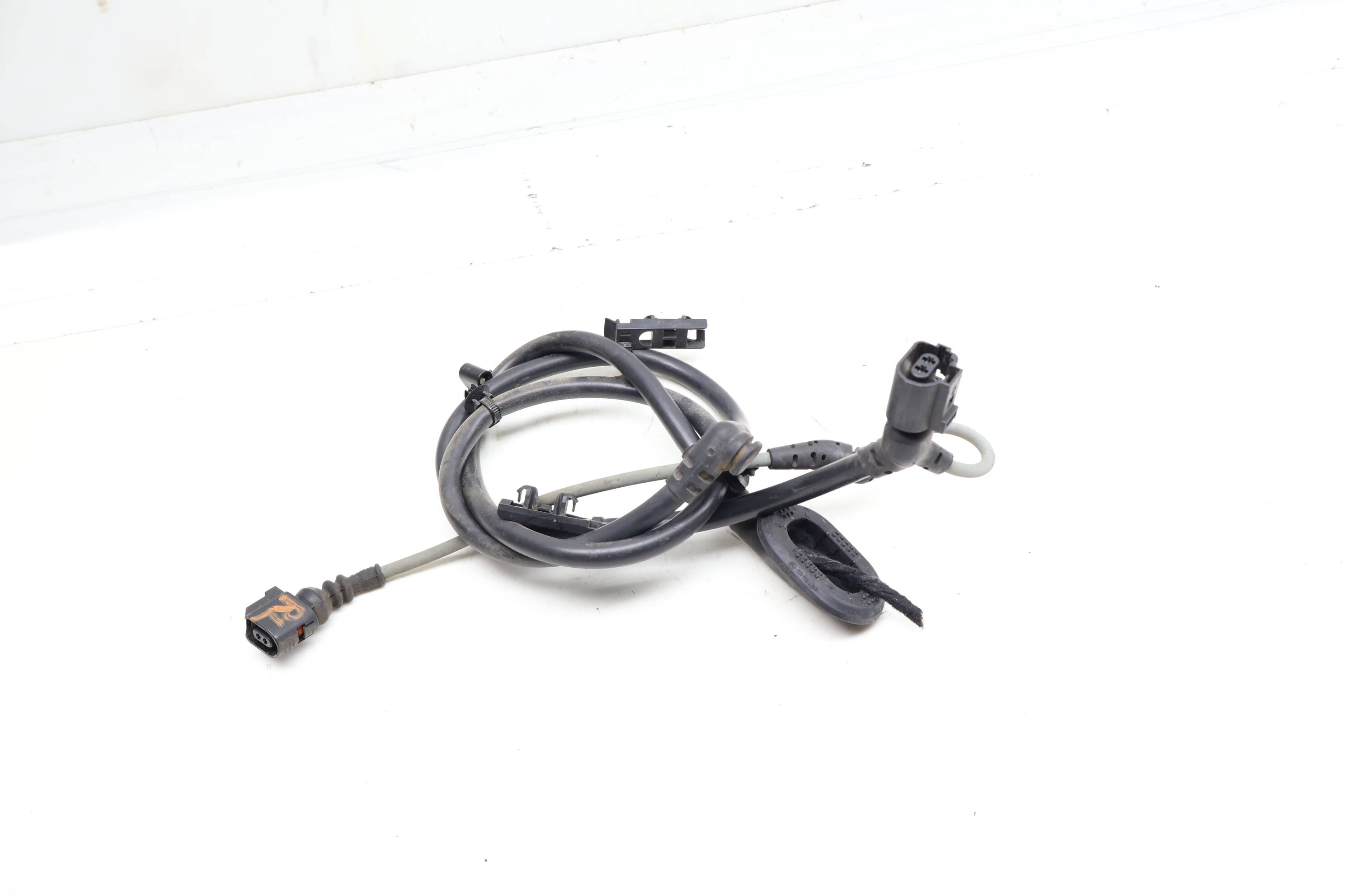 Abs / Speed Sensor Wiring Harness 3CN927902D