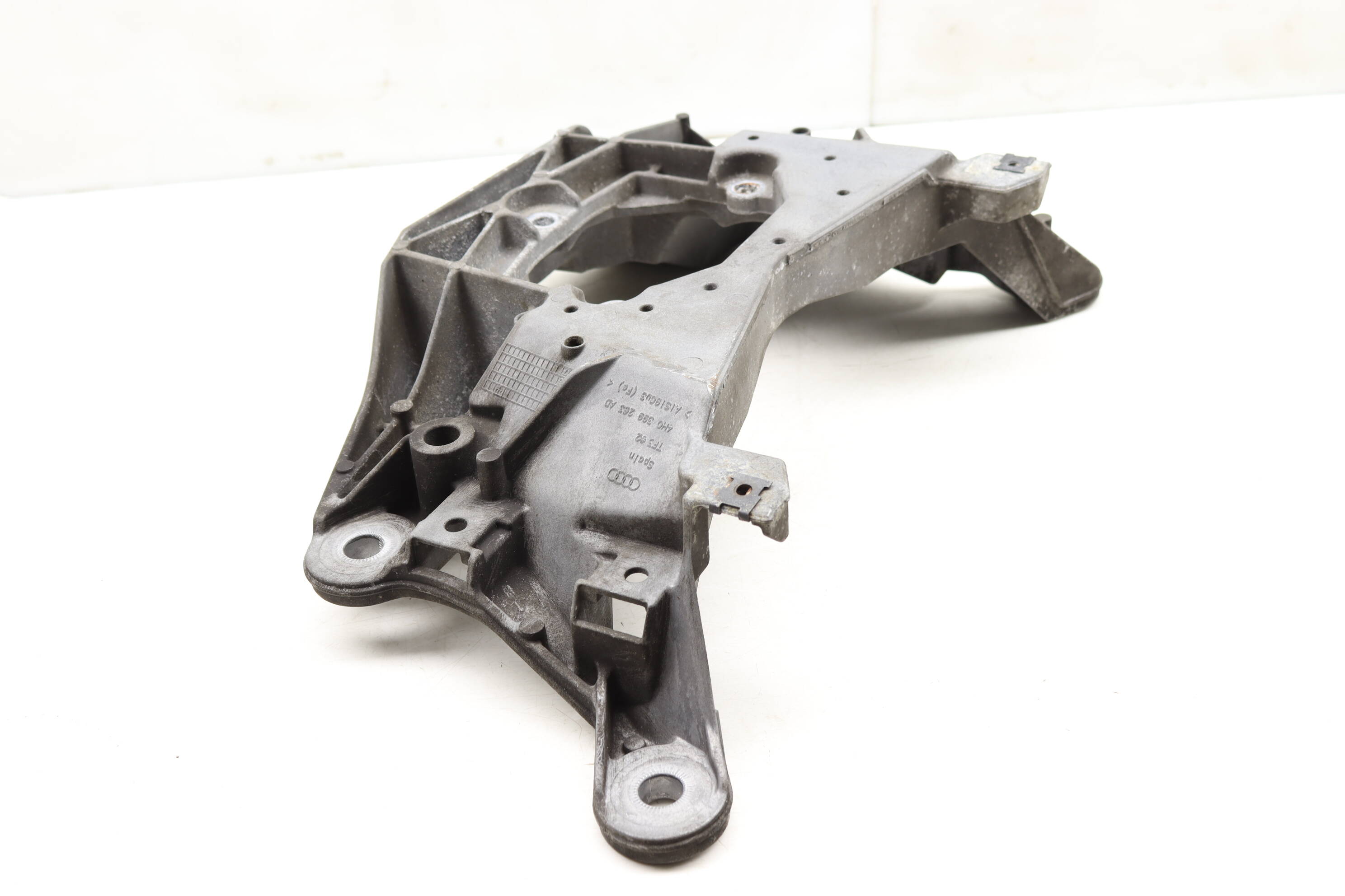 Transmission Mount Bracket / Crossmember 4H0399263AD