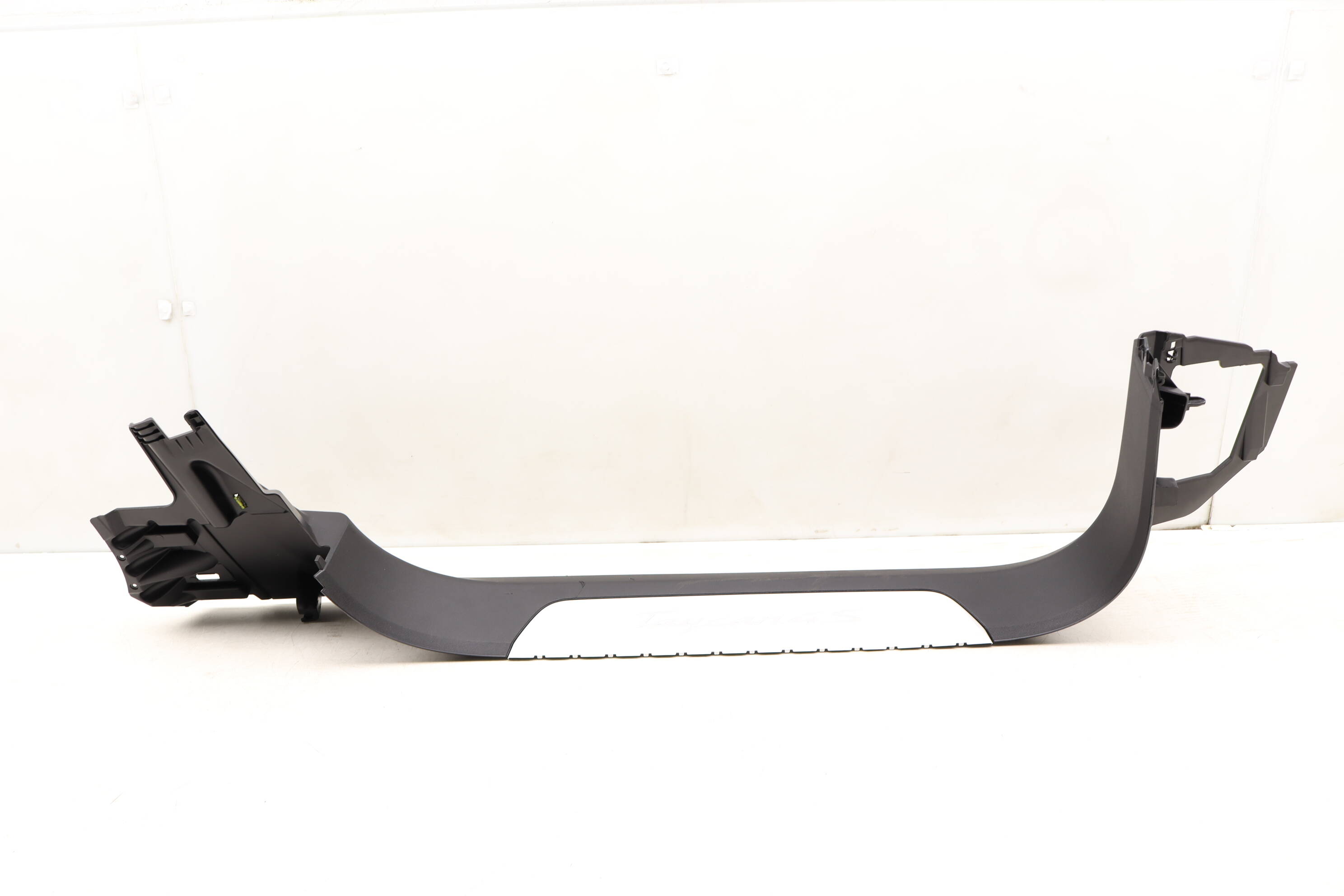 Door Sill / Scuff Panel 9J1863382E PAD863382A