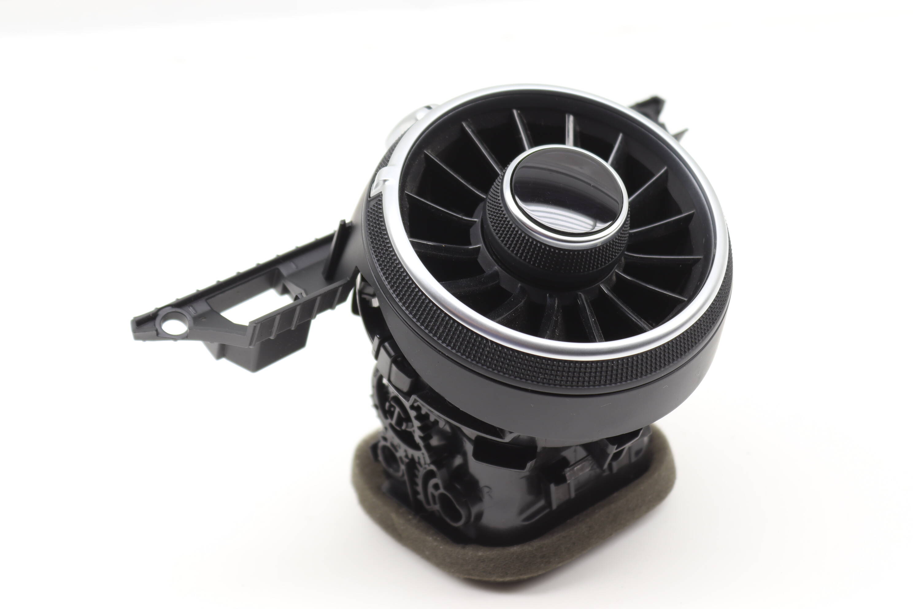 Dash Air Vent (Center) 8S1820903