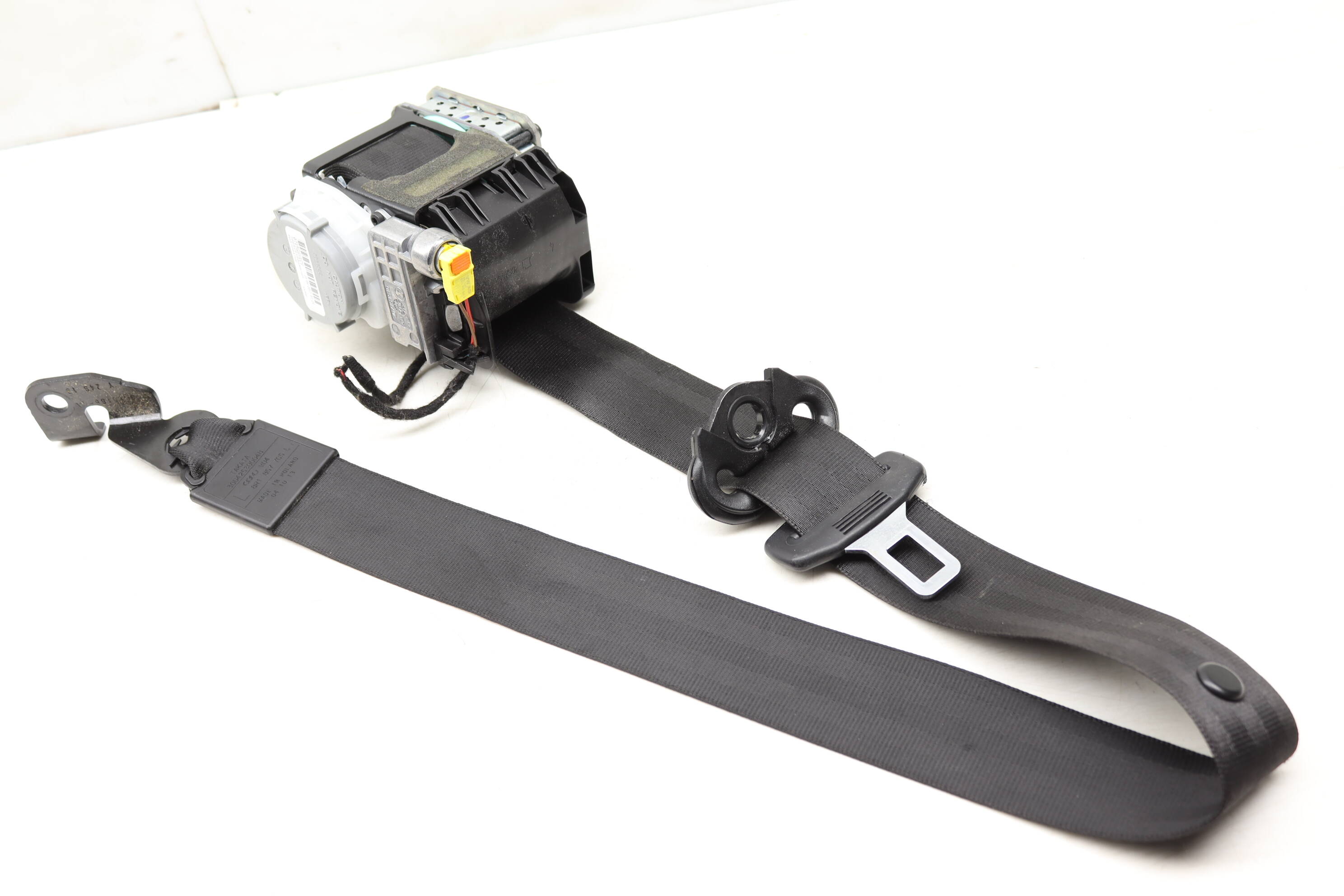 Seat&#x20;Belt&#x20;Retractor&#x20;8R1857705L