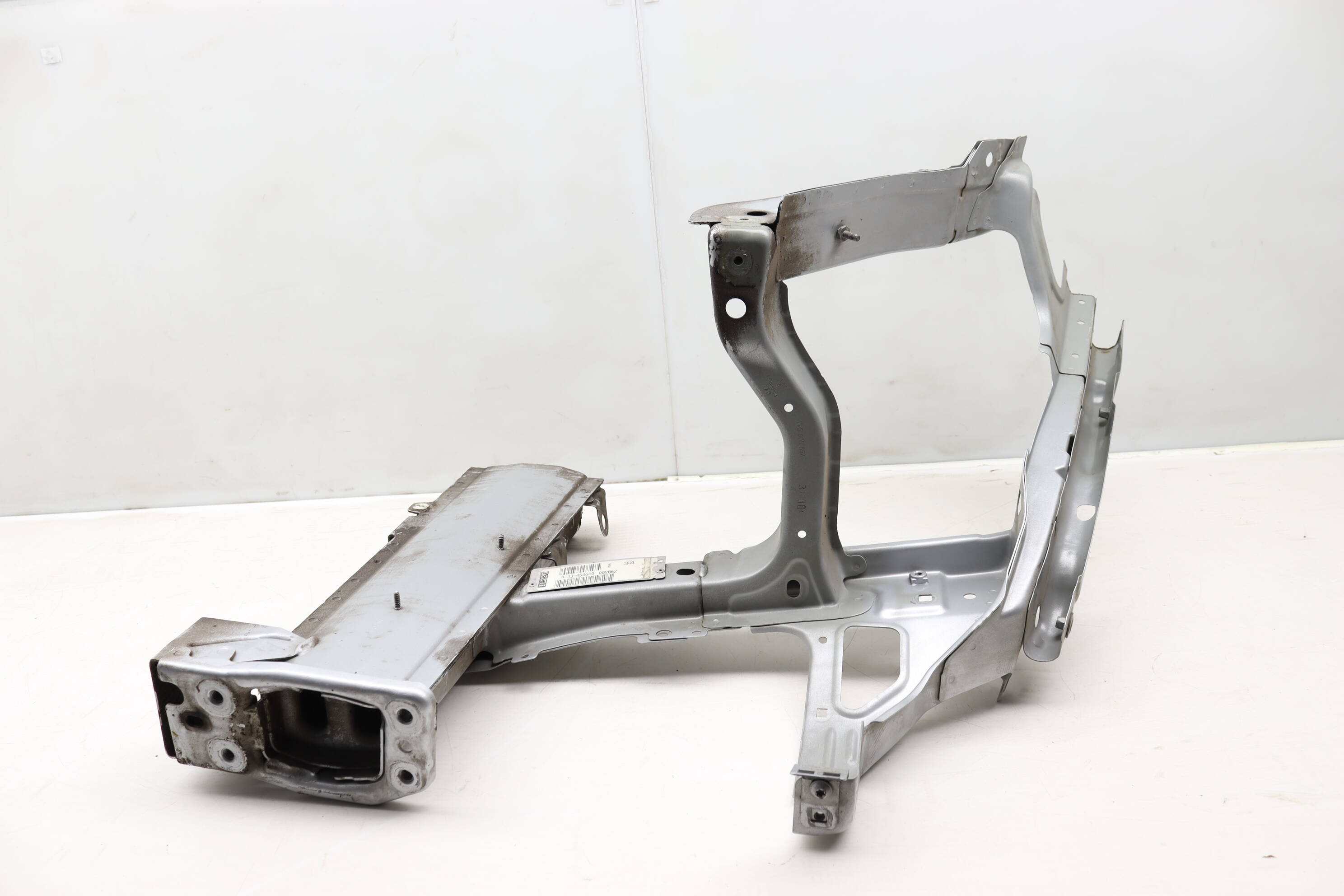 A Pillar / Fender Mount Bracket 7P0805192 95850119200