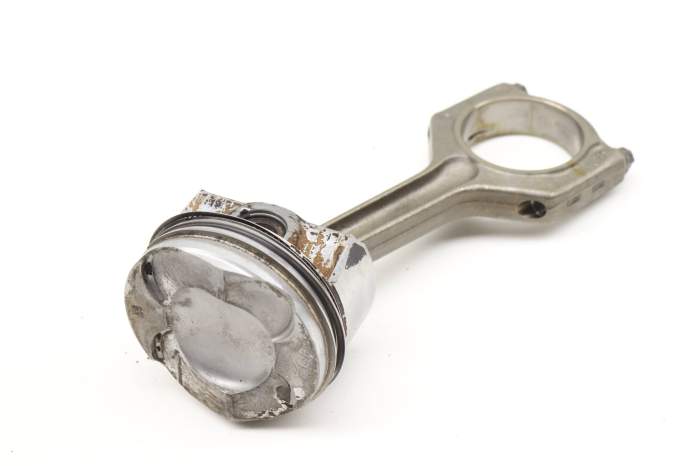 Piston / Connecting Rod 11258606461 main product photo