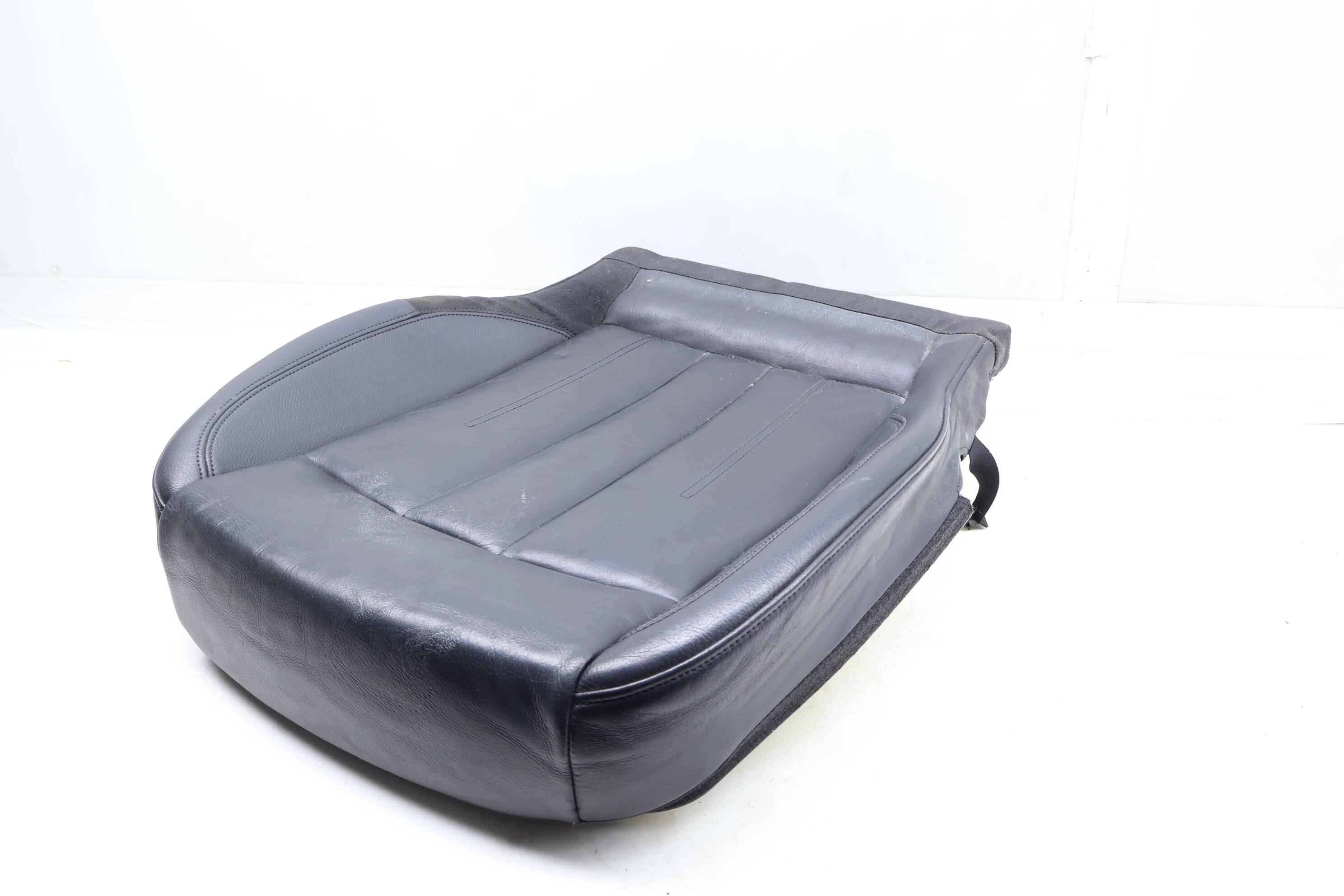 Lower Seat Bottom Cushion 8W7881405AA