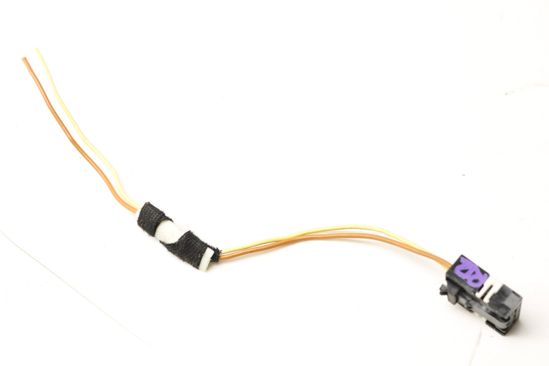 Inner Tail Light / Lamp Wiring Connector Pigtail