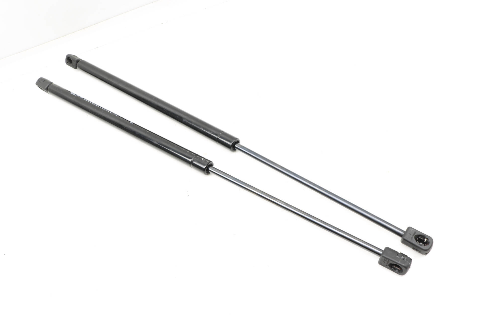 Hood Strut / Shock Set 7L6823359B