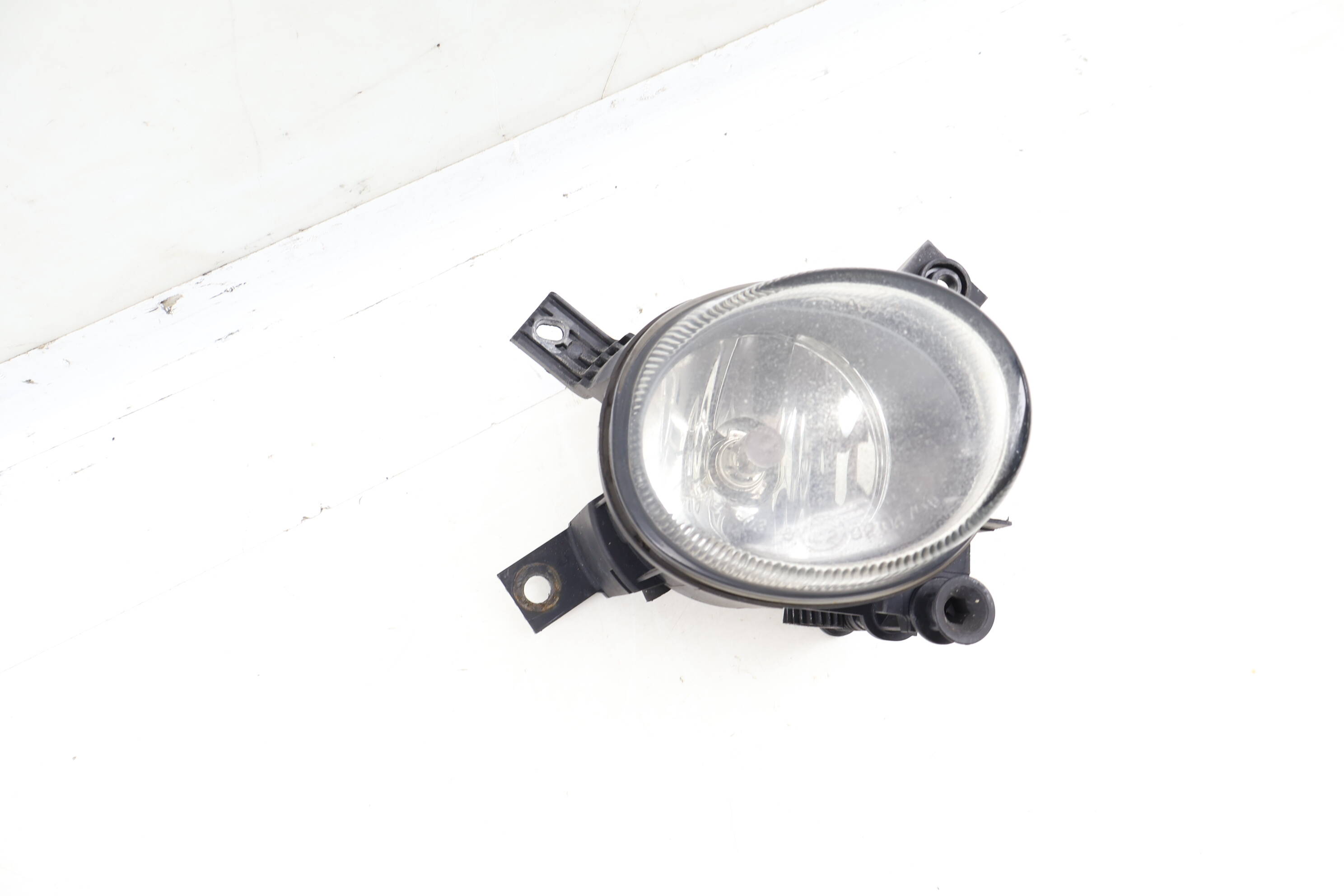 Fog Light / Lamp 8E0941700C