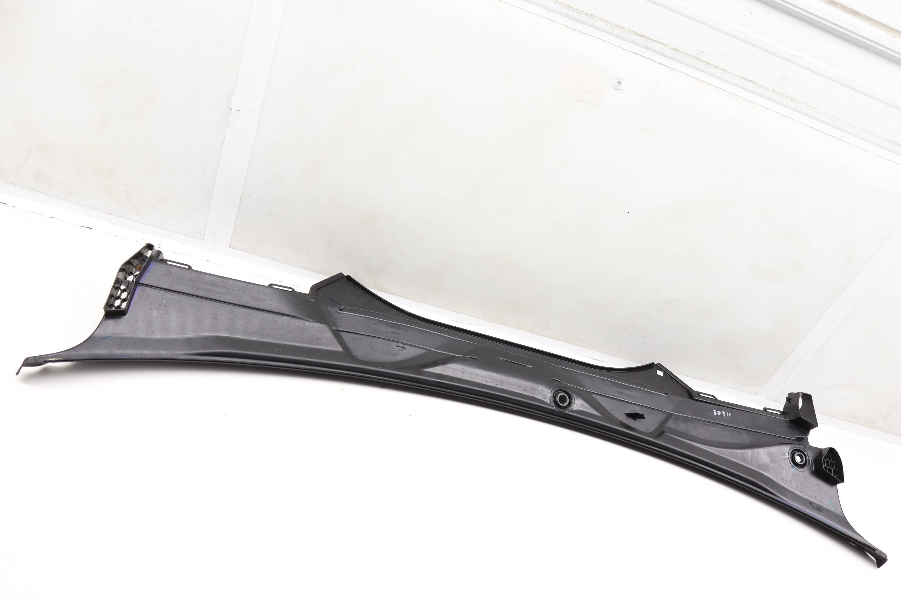 BMW Windshield Cowl / Rain Tray 51717427845