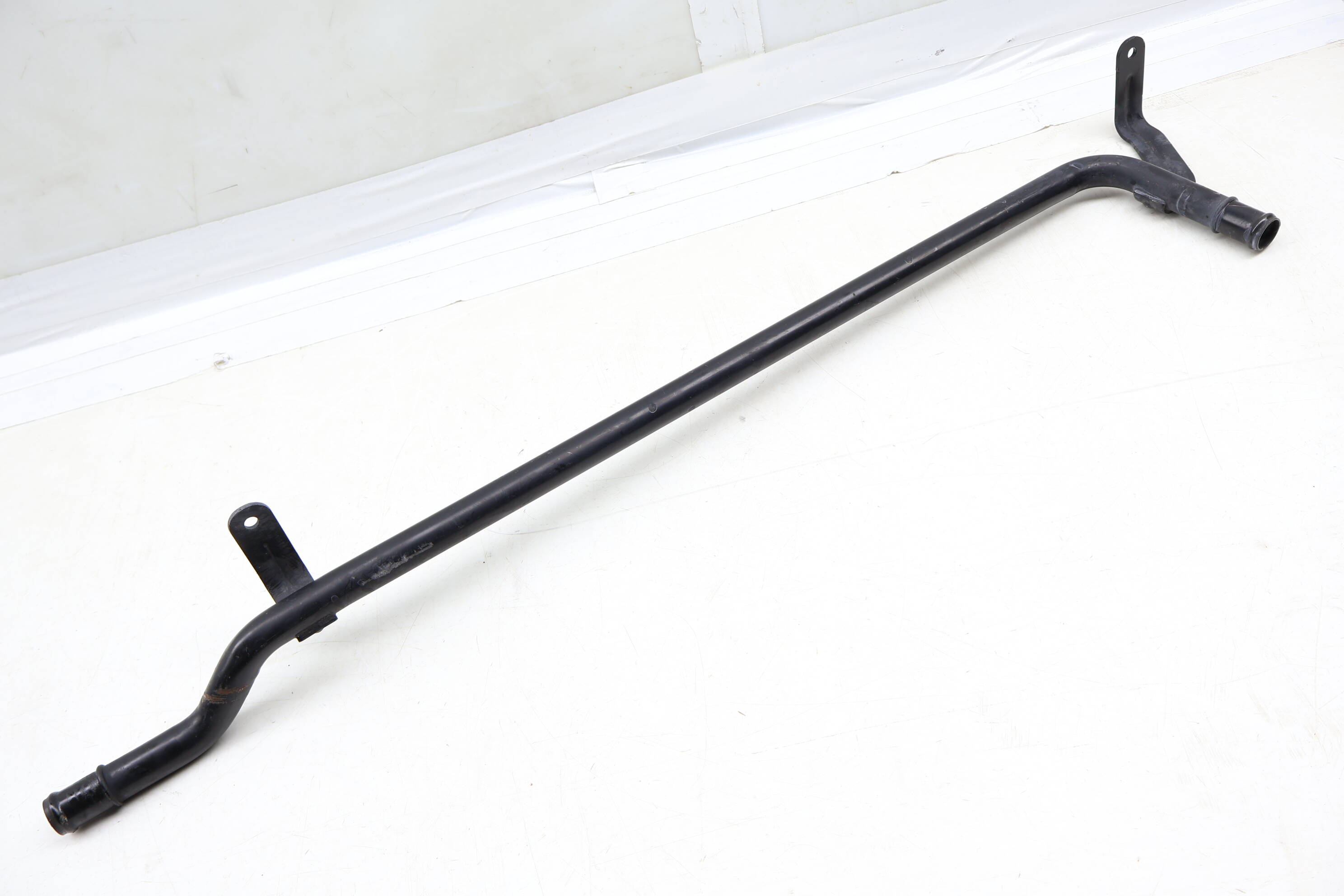 Coolant Pipe / Tube / Line 7L8121065AB