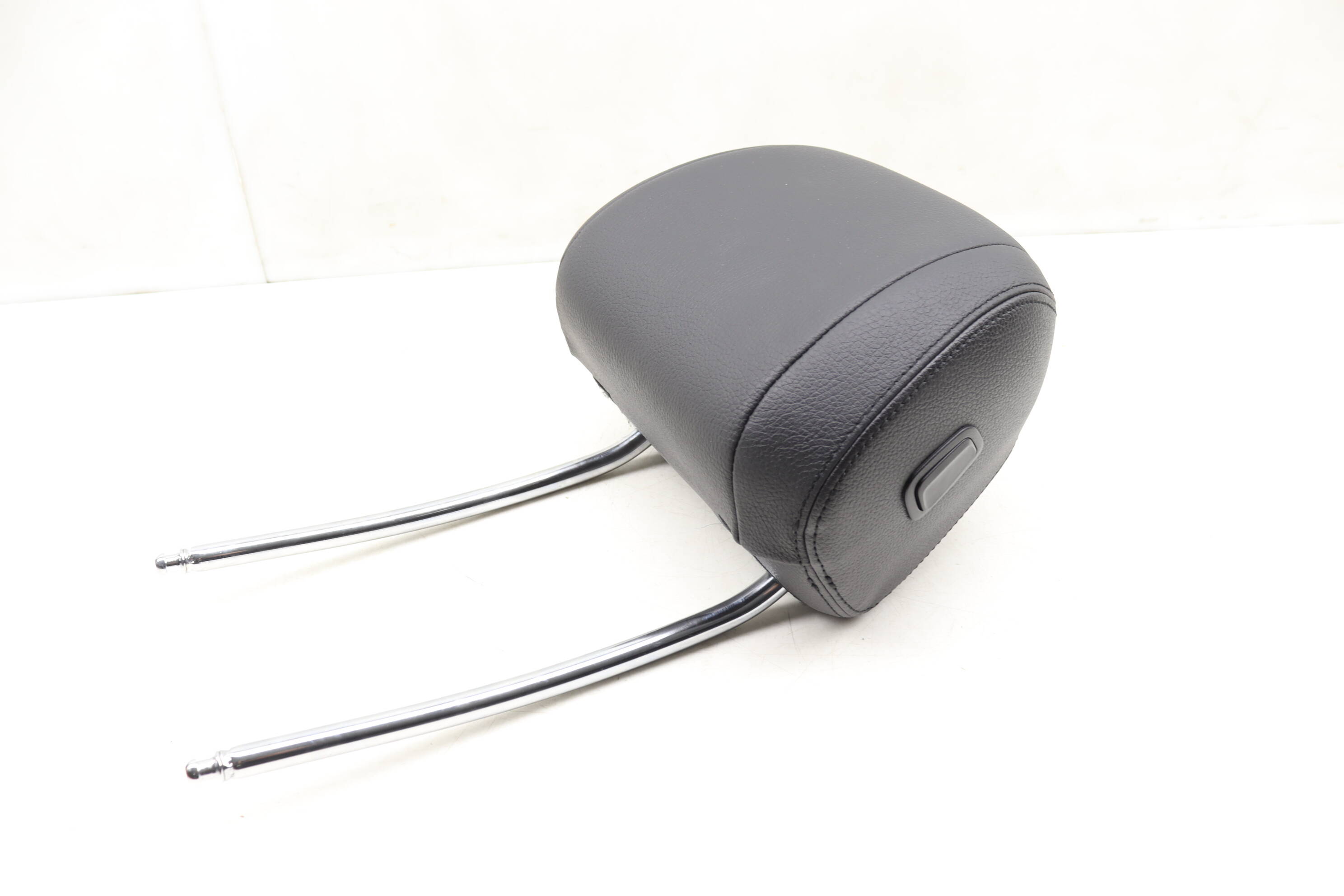 Headrest / Head Rest 52107241804