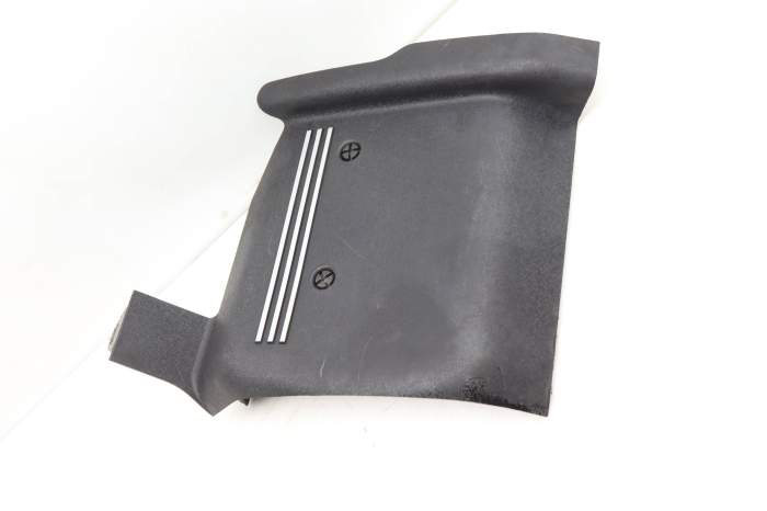 2.7 Engine / Intake Cover 078103936L main product photo