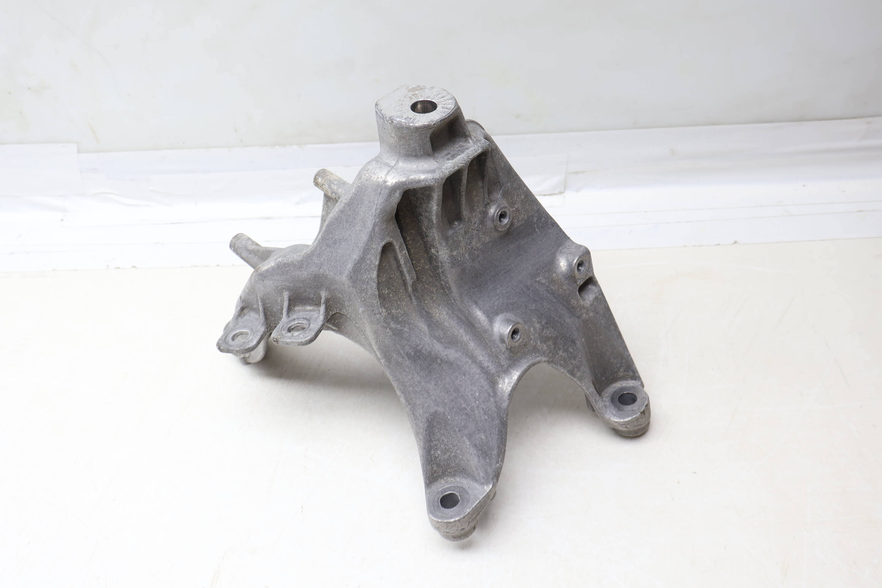 Engine / Motor Mount Bracket 4M0199308AA