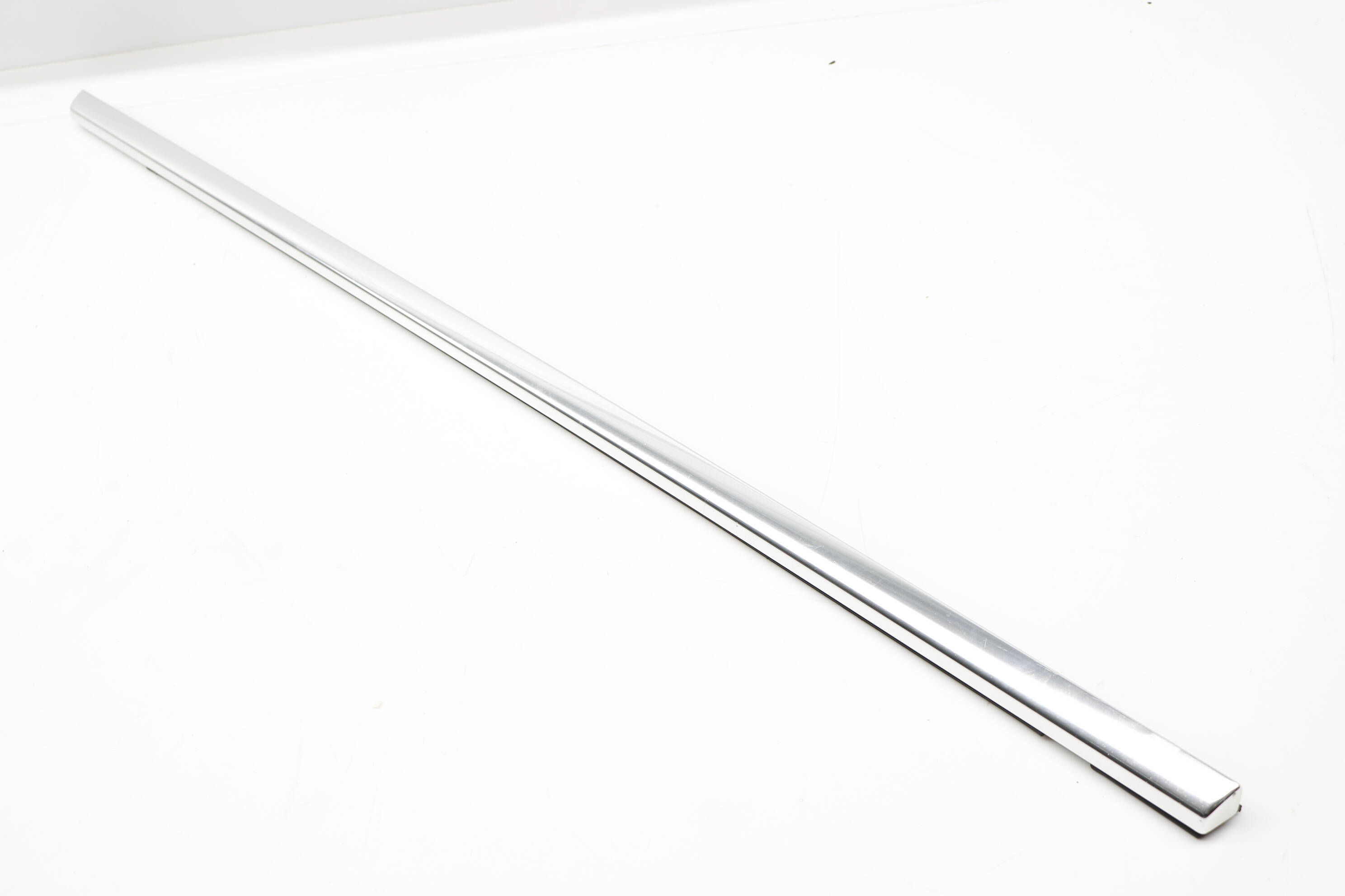 Outer Door Window Slot Seal / Trim 7L6839475G