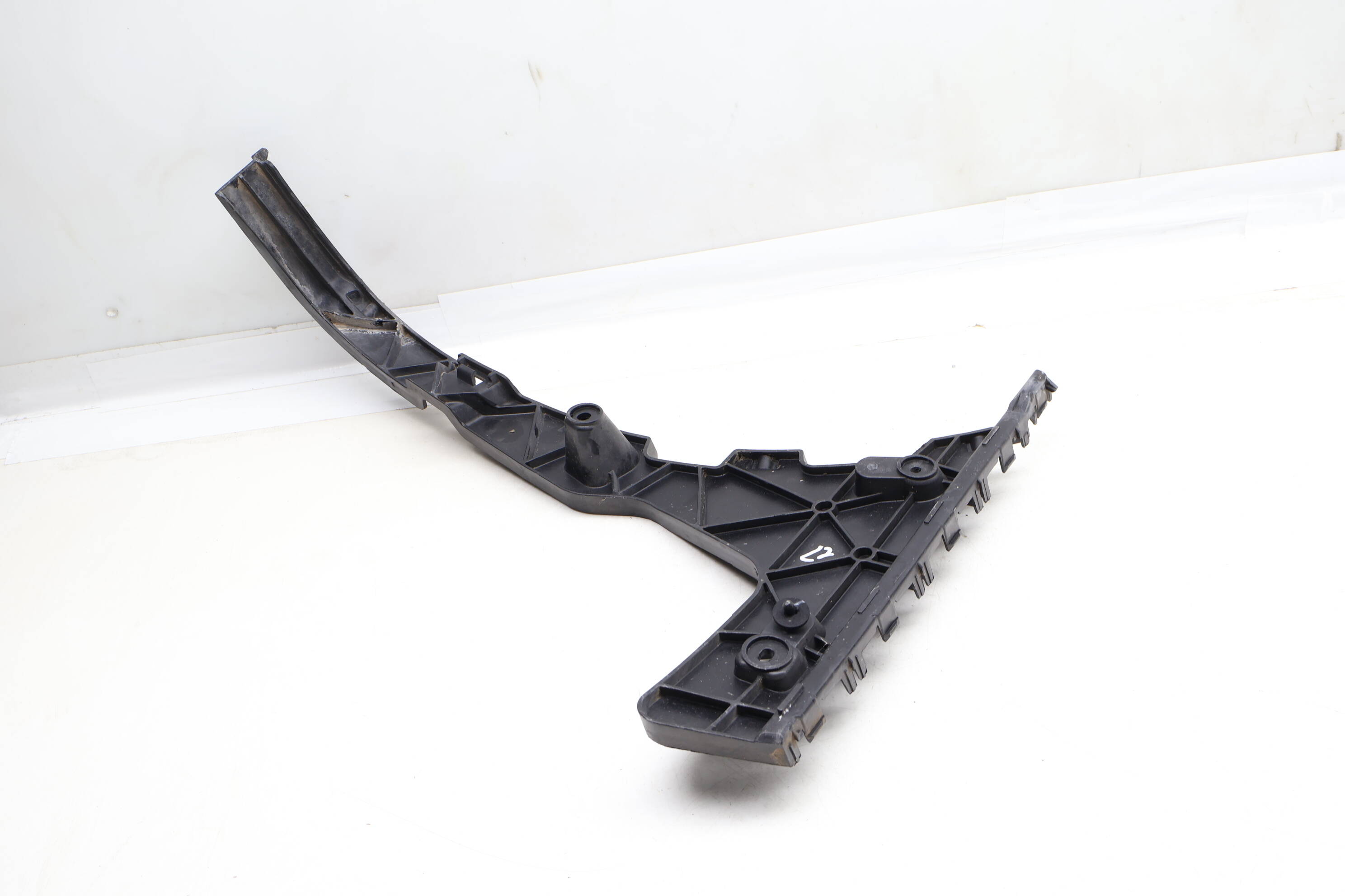 Bumper Guide / Bracket 8R0807454B