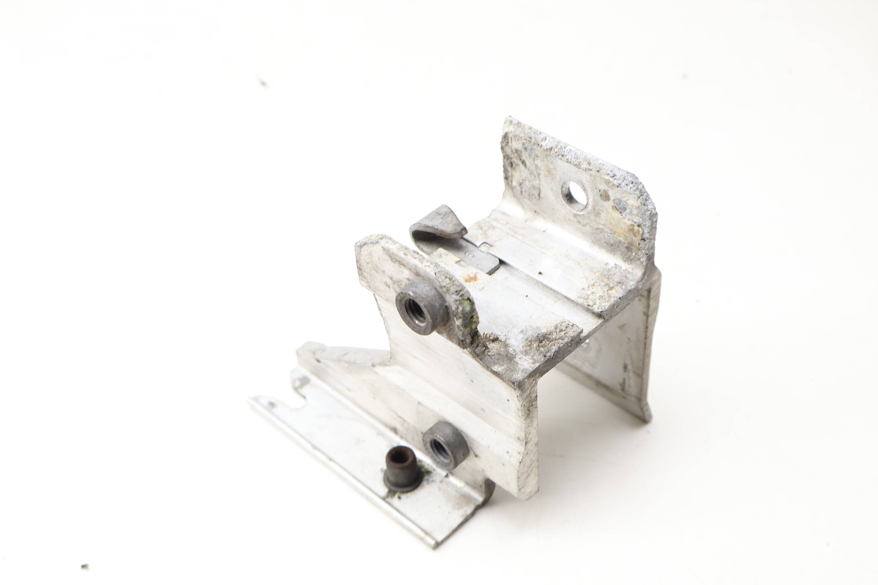 Axle&#x20;Support&#x20;Bracket&#x20;51647245796