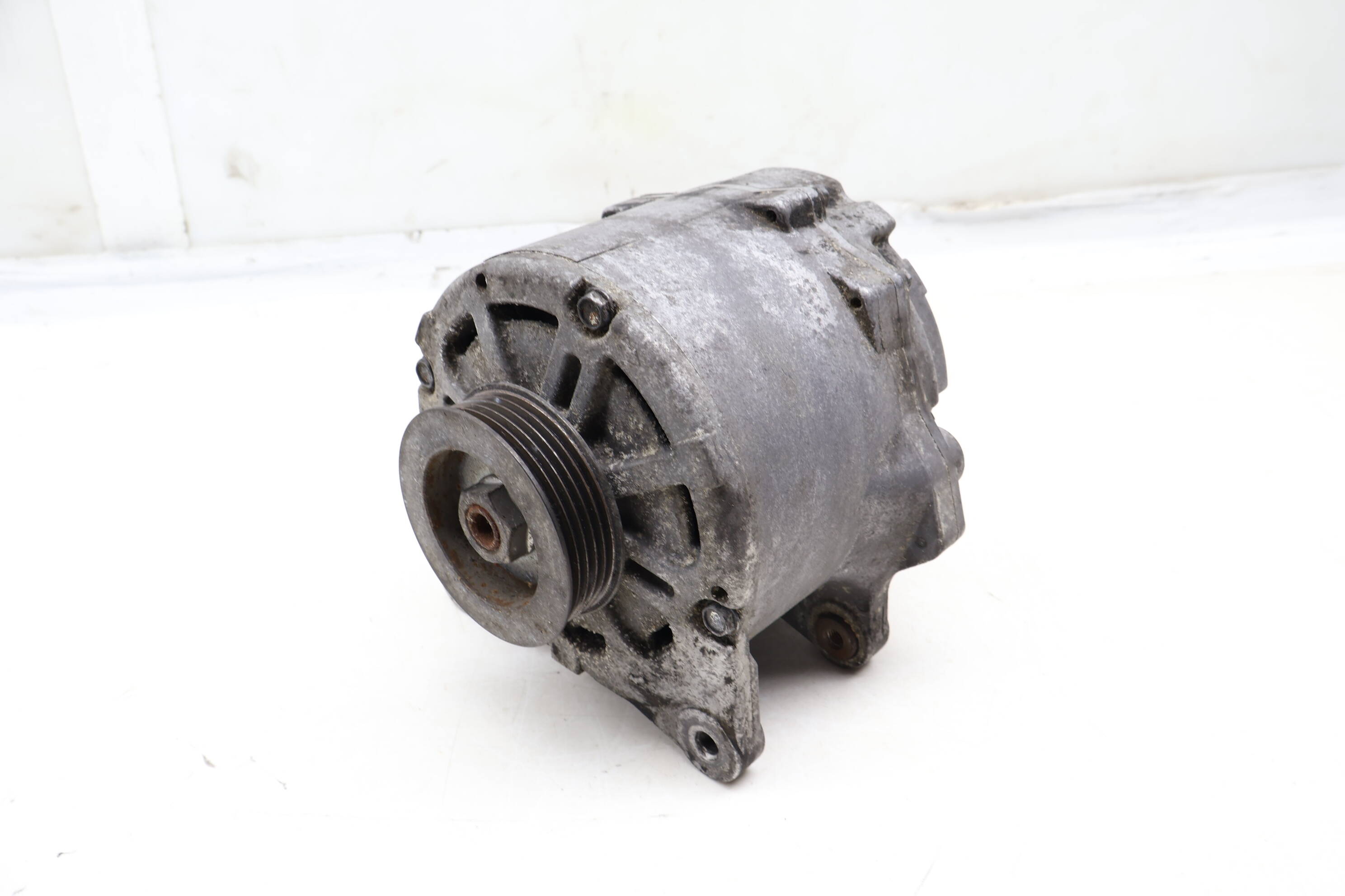 Water-Cooled Alternator - 190 Amp 079903021E