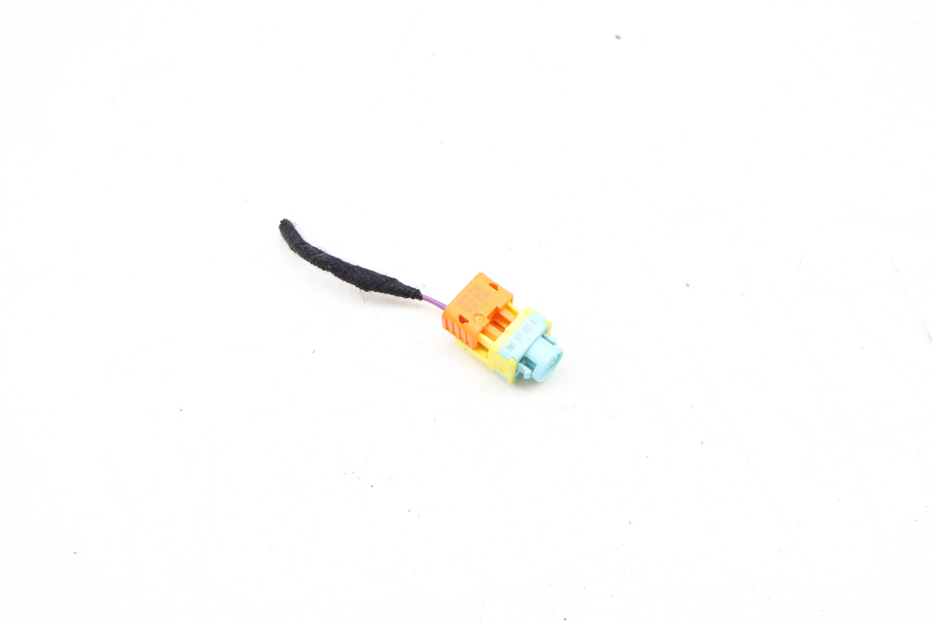 2-Pin Wiring Connector / Pigtail 8W1971613A