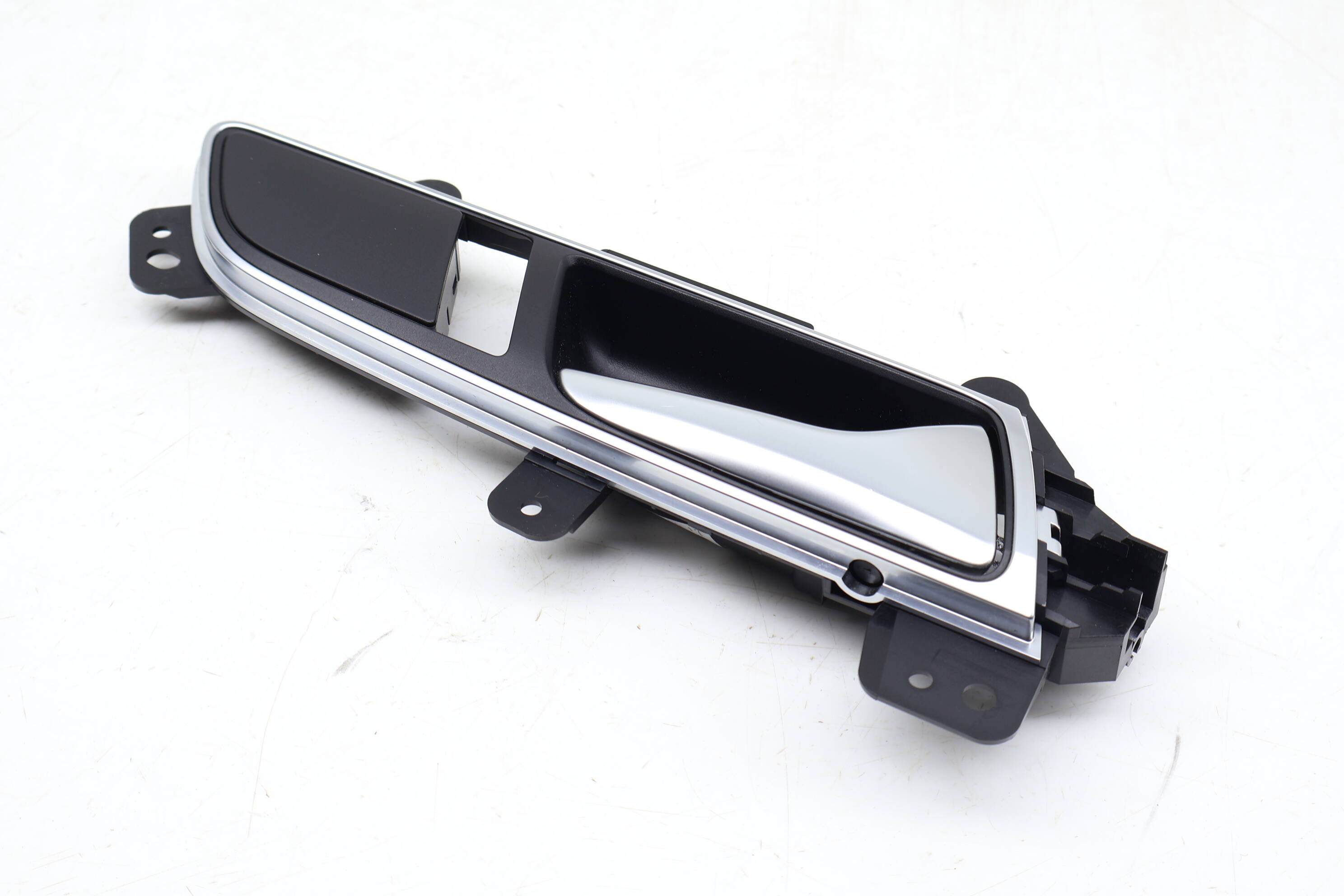 Interior Door Handle / Release 561837114