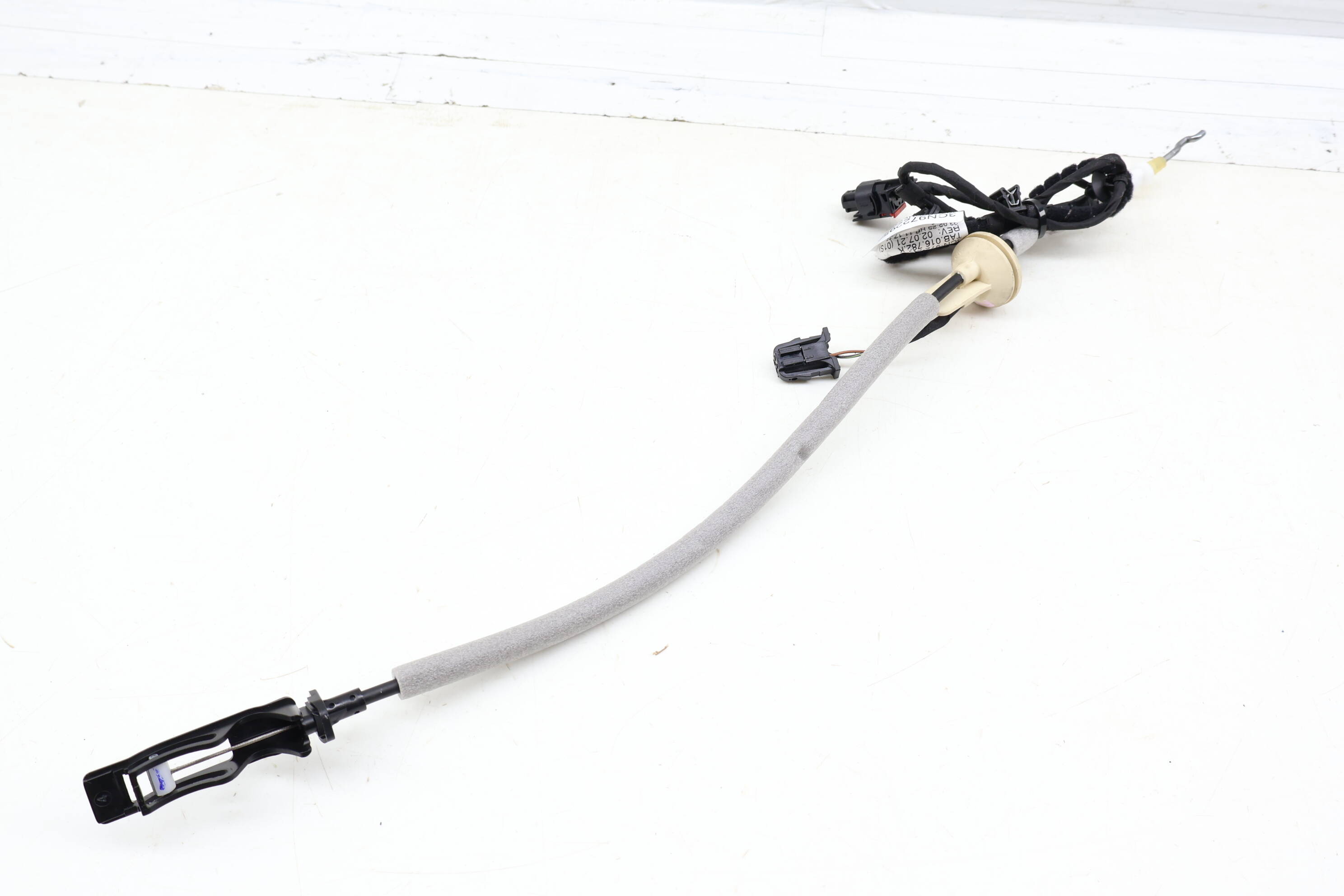 Exterior Door Handle Release Bowden Cable / Wiring Harness 3CN972295AA