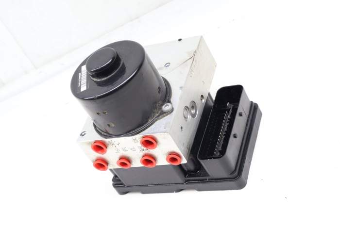 Abs Pump / Module Unit 7L0614111C main product photo