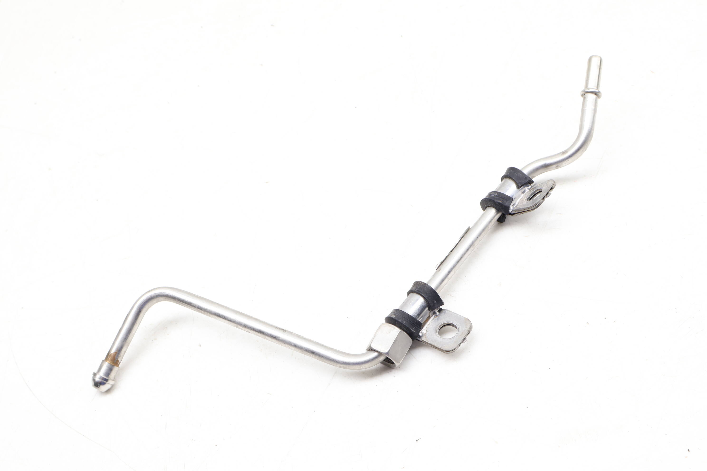 Fuel Line / Pipe 13647604407