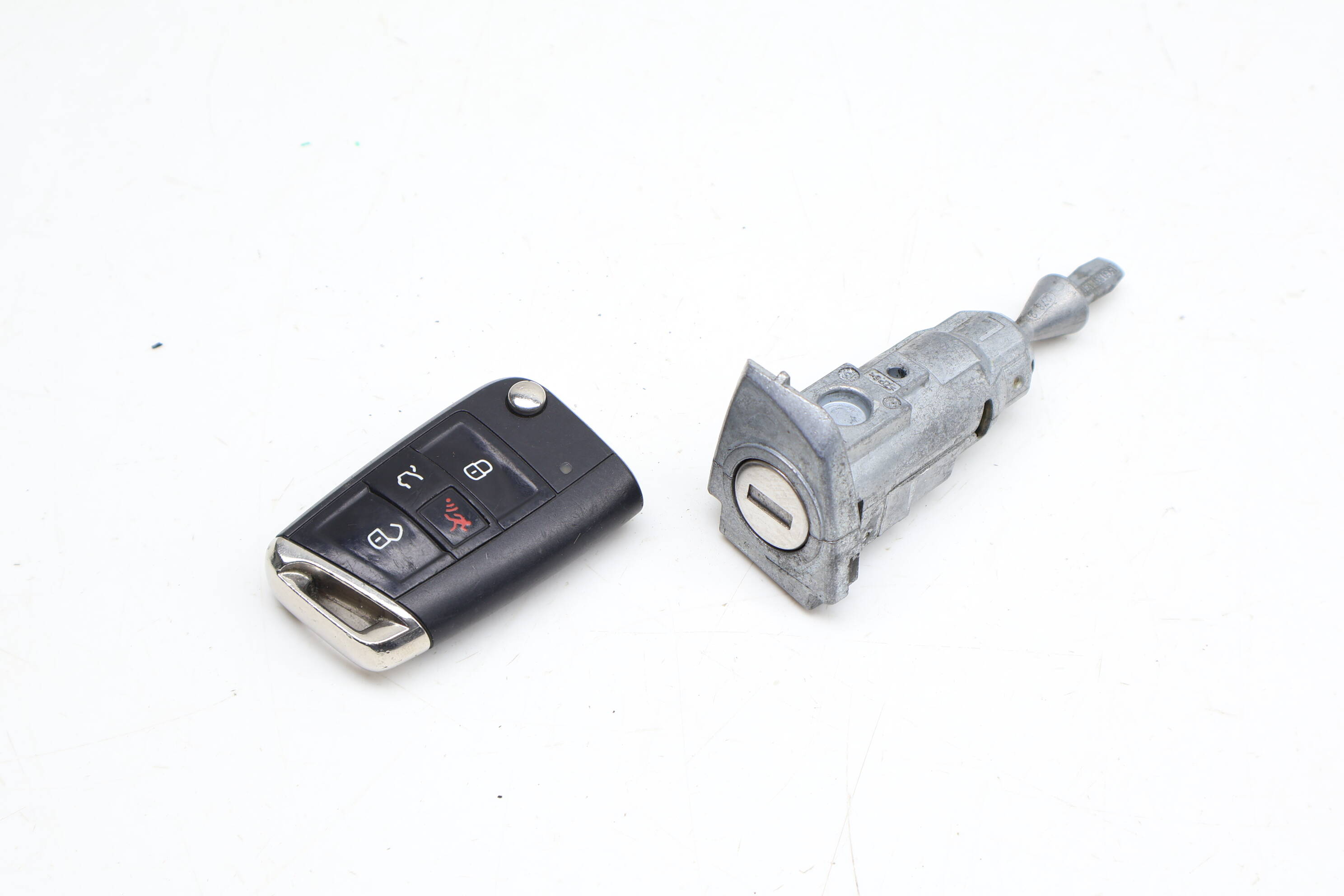 Lock Switch / Cylinder Set W/ Key 5G0800375BF