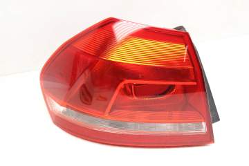 Outer Tail Light / Lamp 561945095H