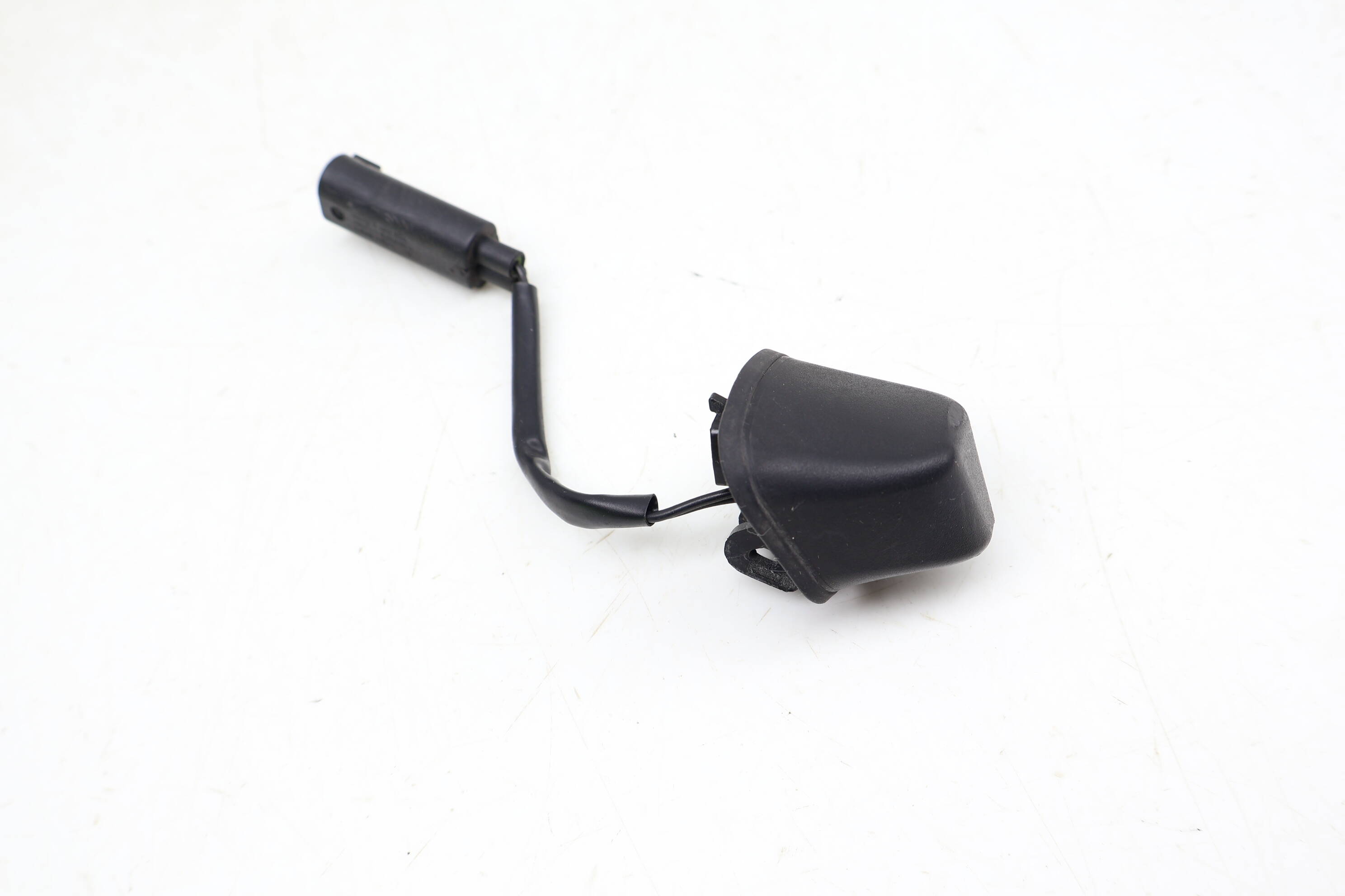 Windshield Washer Sprayer Jet / Nozzle 61667131299