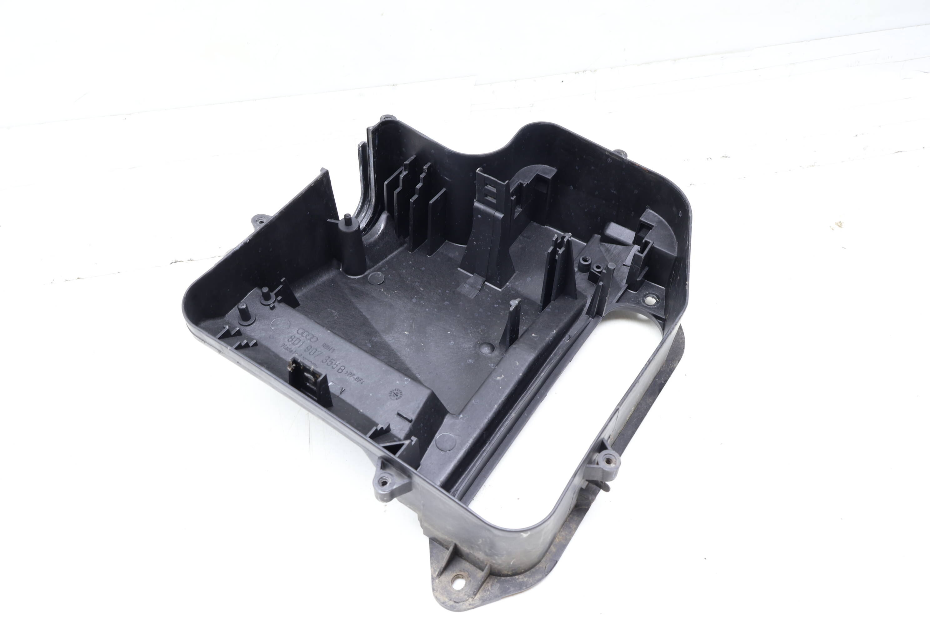 Lower Ecu / Engine Control Module Housing Cover 8D1907355B