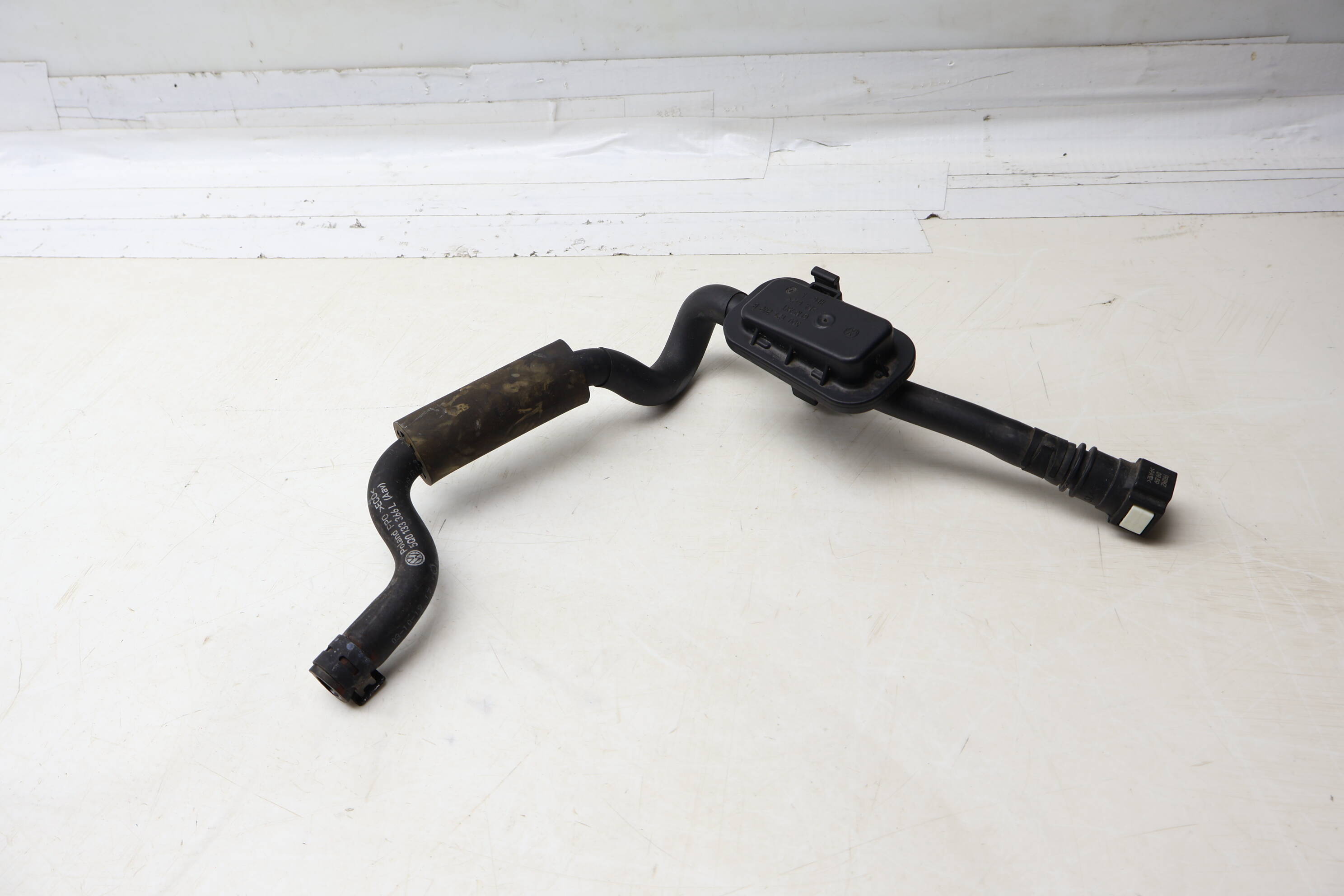 Vacuum / Breather Hose / Line 5Q0133366L