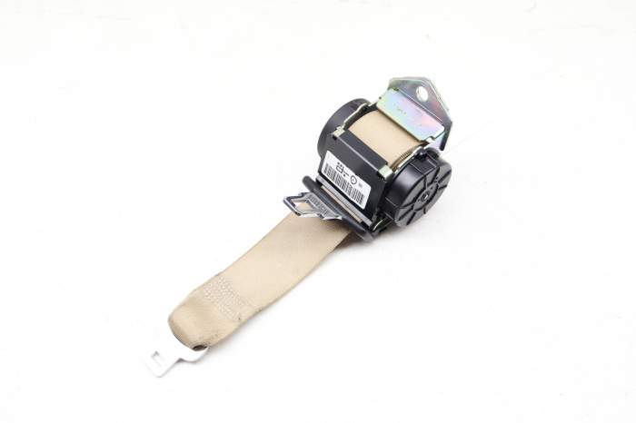 Center Seat Belt Retractor 72117245615 main product photo
