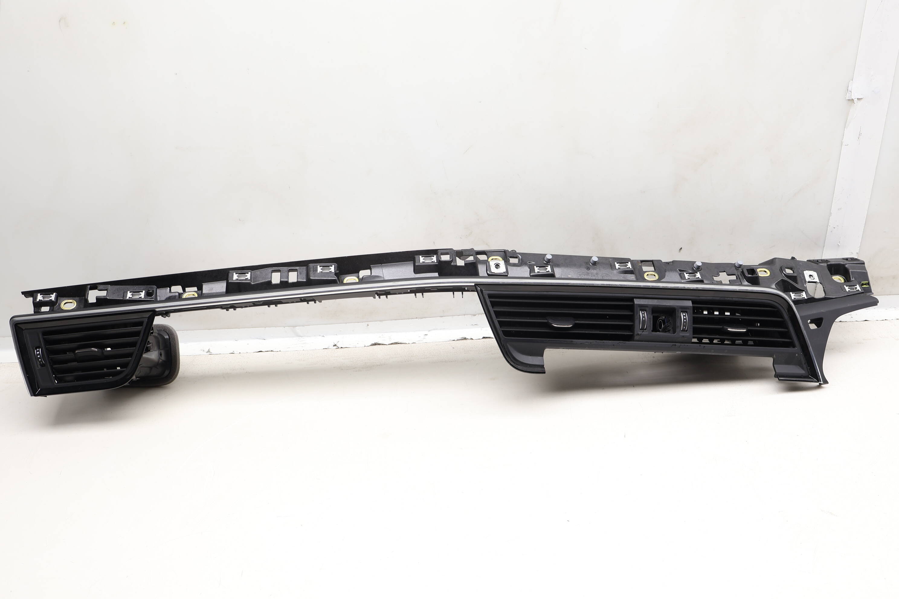 Dash Air Vent Assembly 80B820902AB