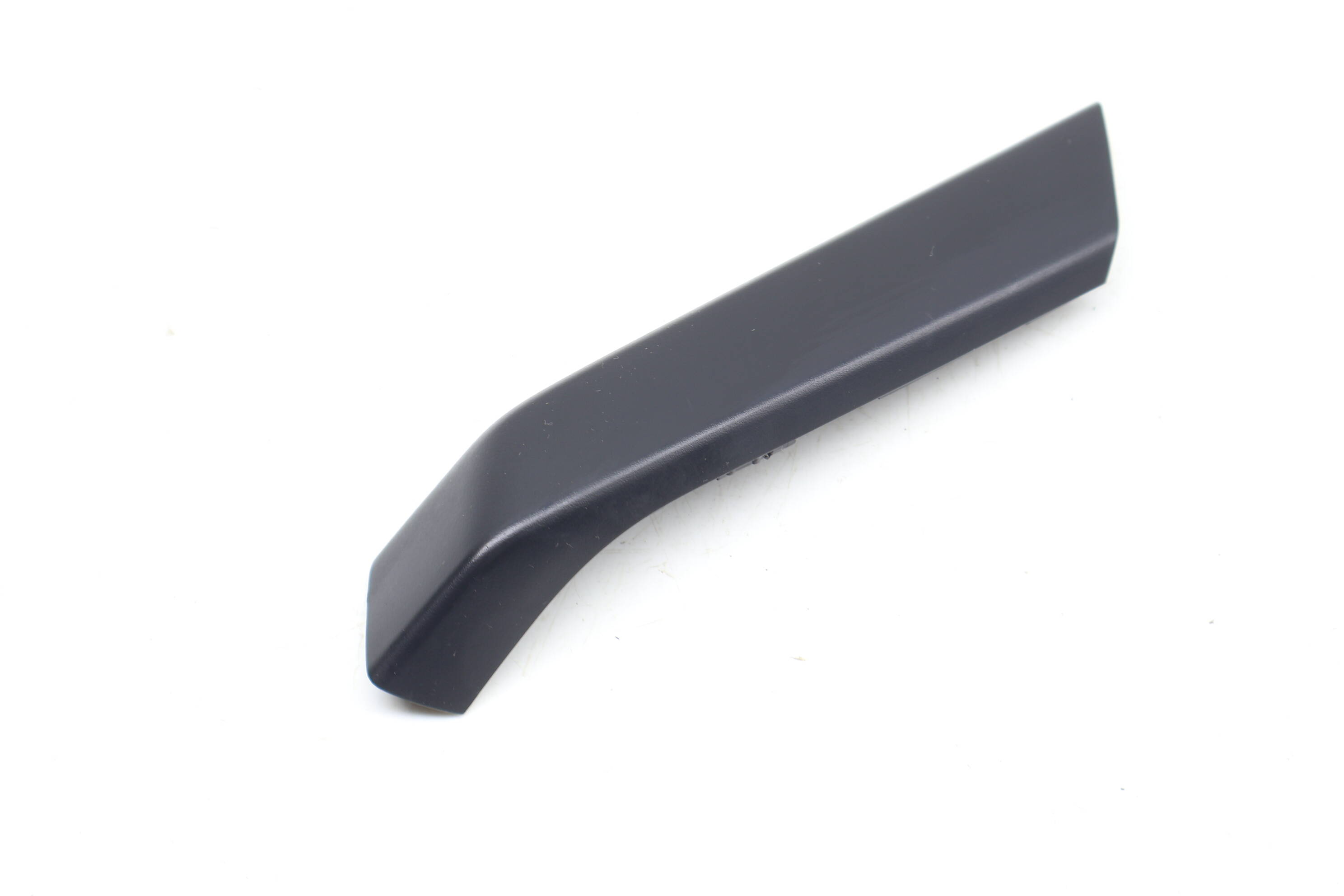 Door Panel Grab Handle Trim 561867172C